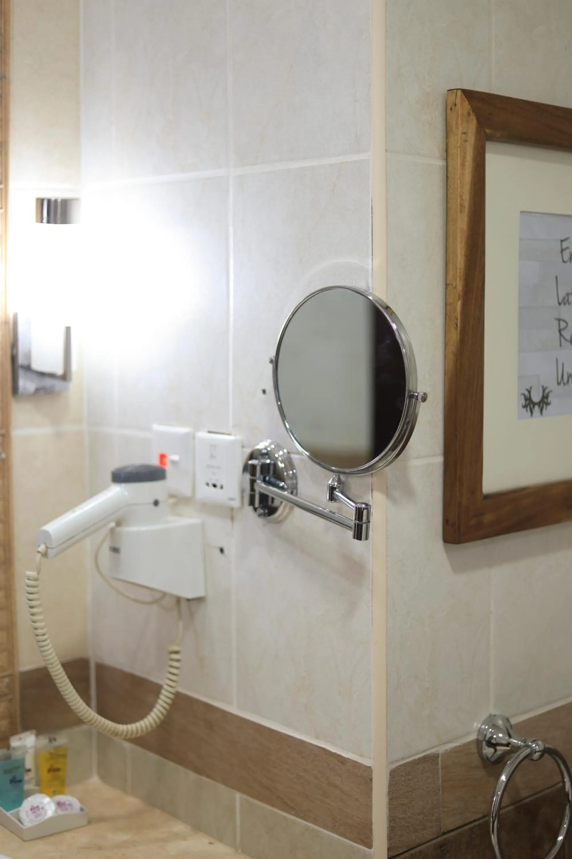 Royal Suites Hotel-Kampala