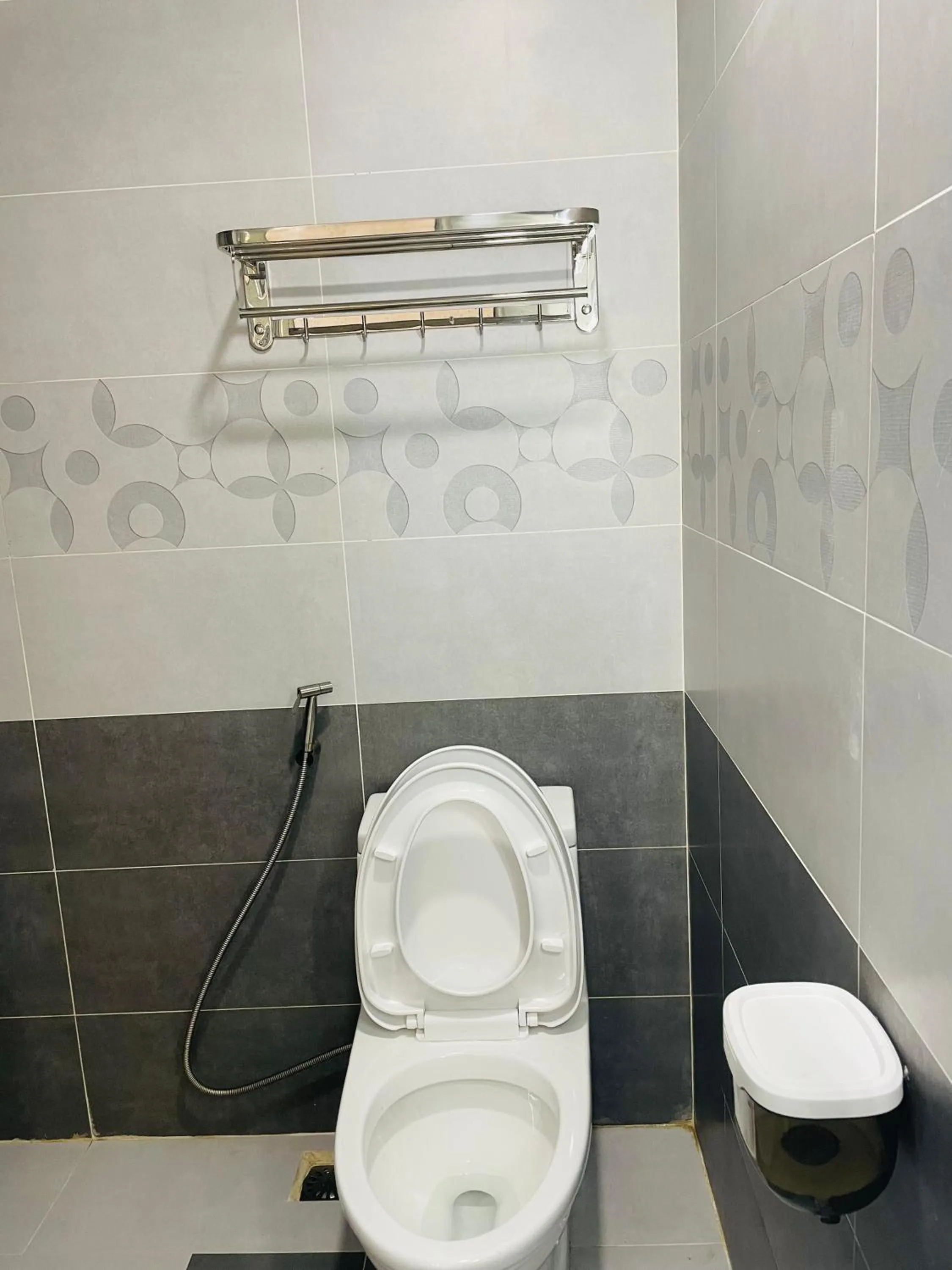 Shower in Duy Thanh hotel