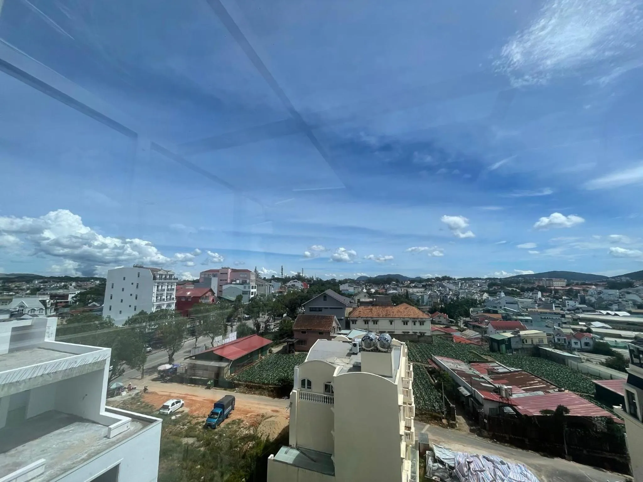 Mountain view in Duy Thanh hotel