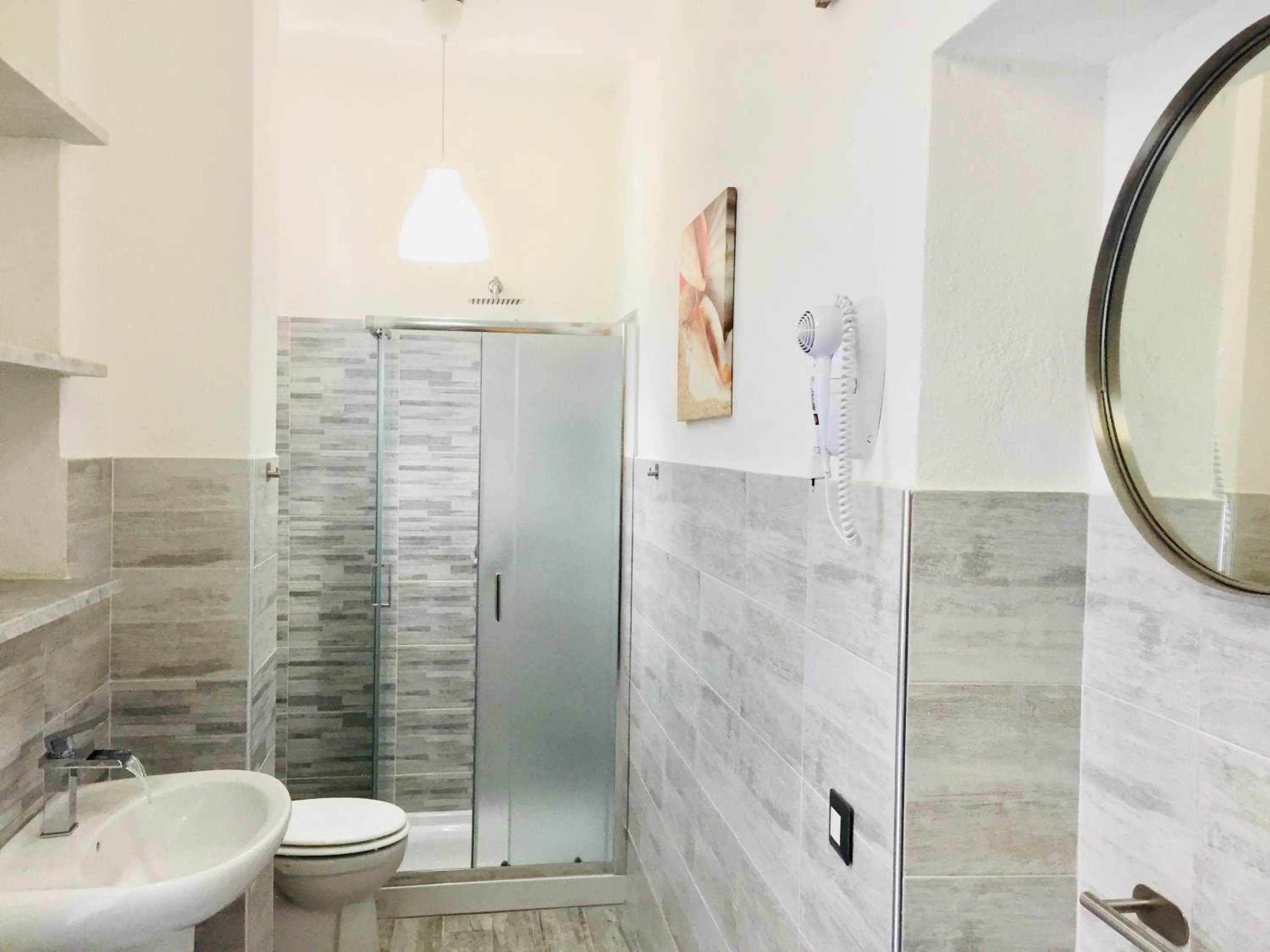 Shower in Villa Scilla e Cariddi