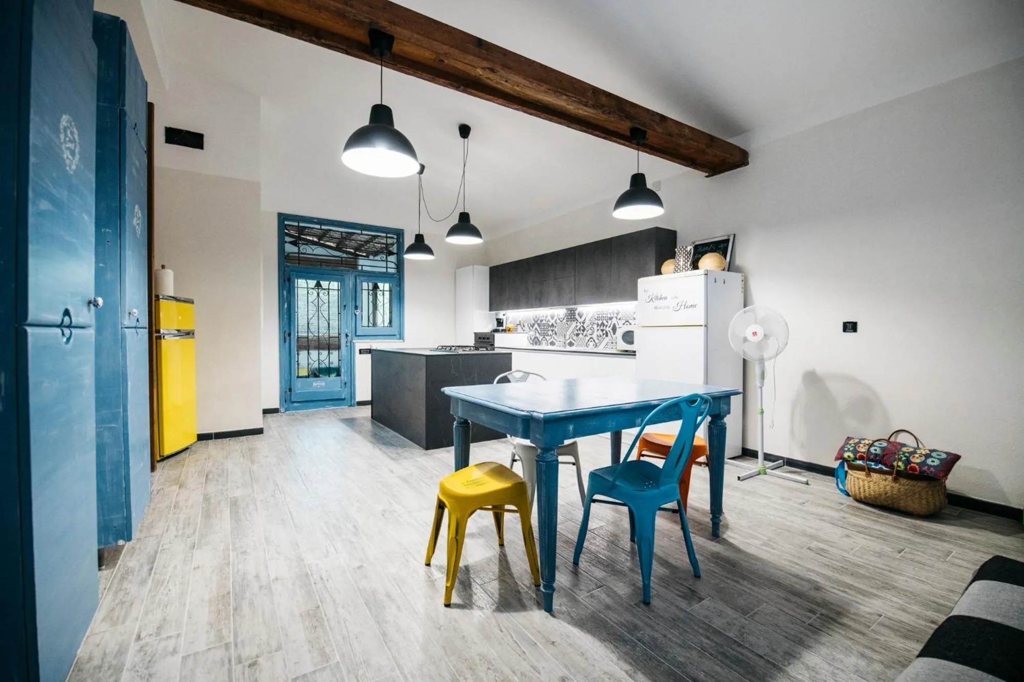 Dining area in Villa Scilla e Cariddi