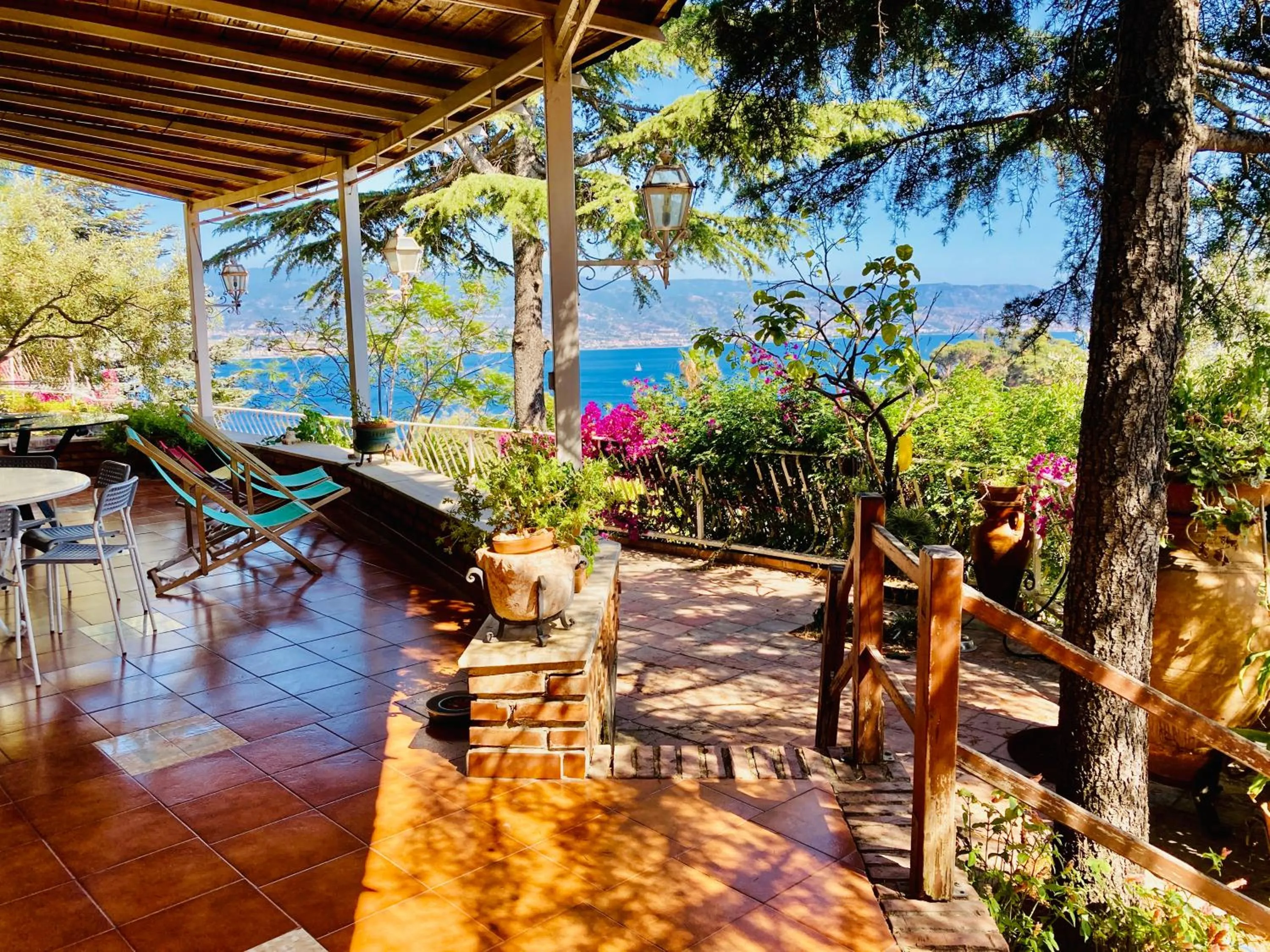 Garden in Villa Scilla e Cariddi