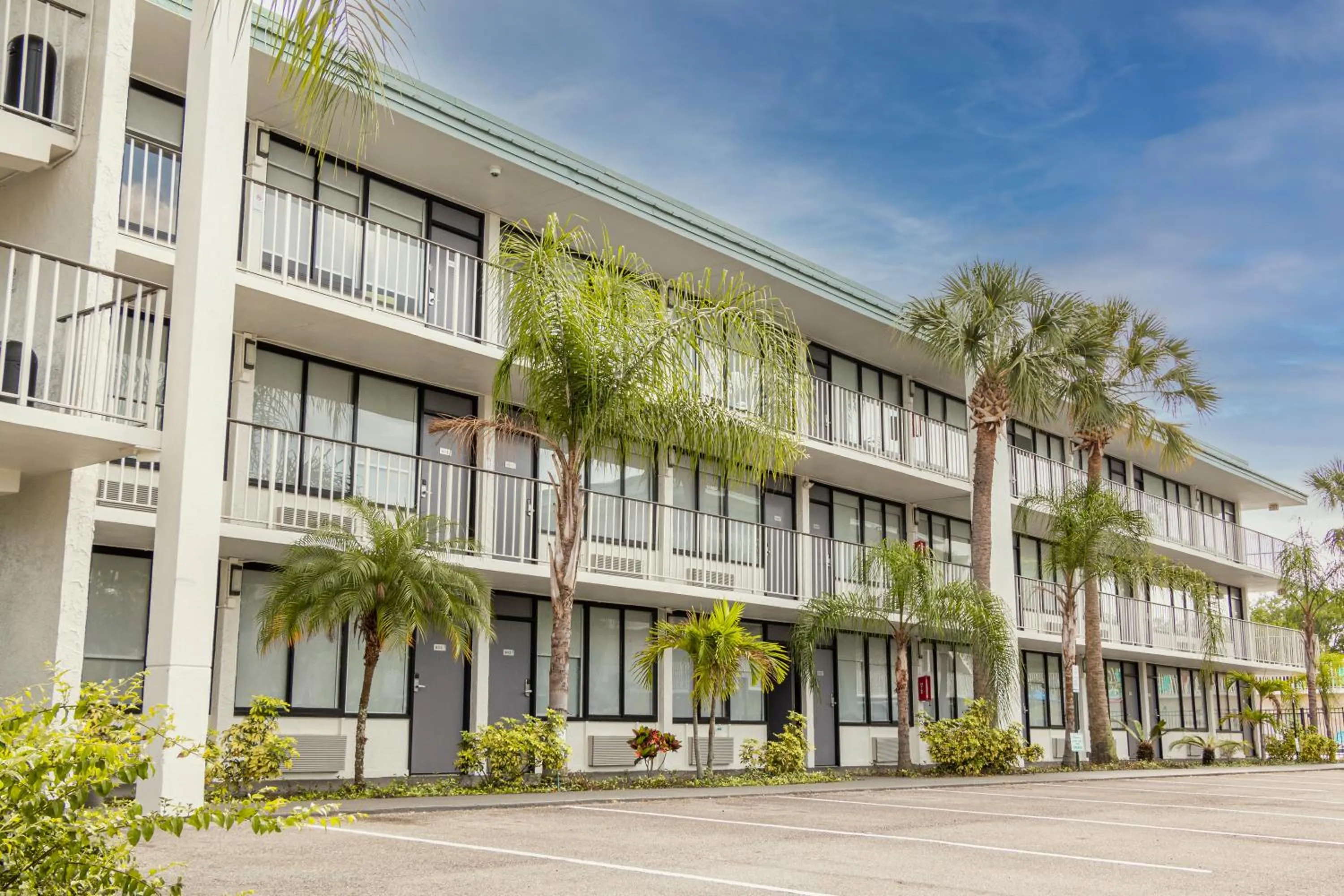 Property building in Park Royal Orlando