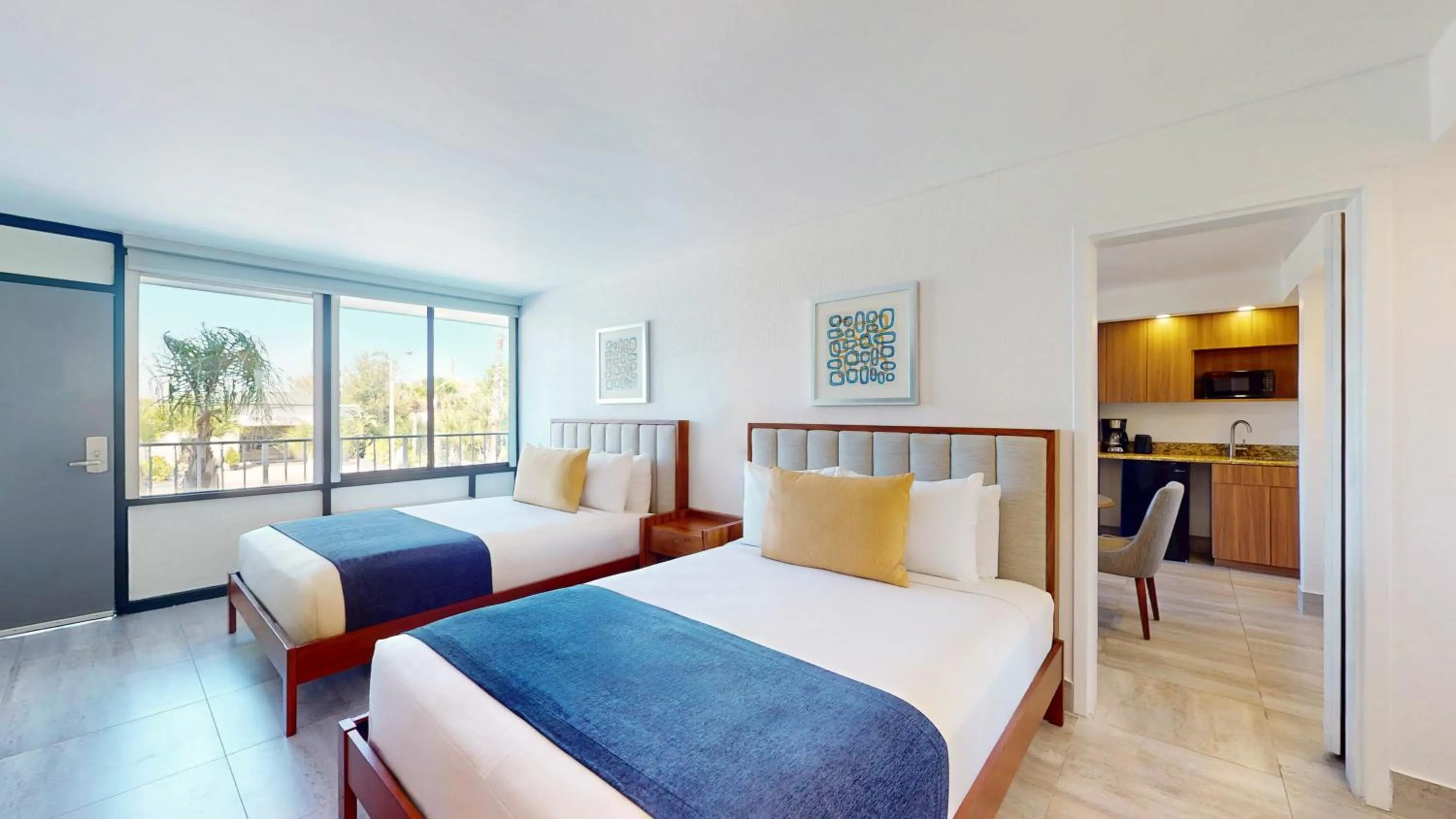 Bed in Park Royal Orlando