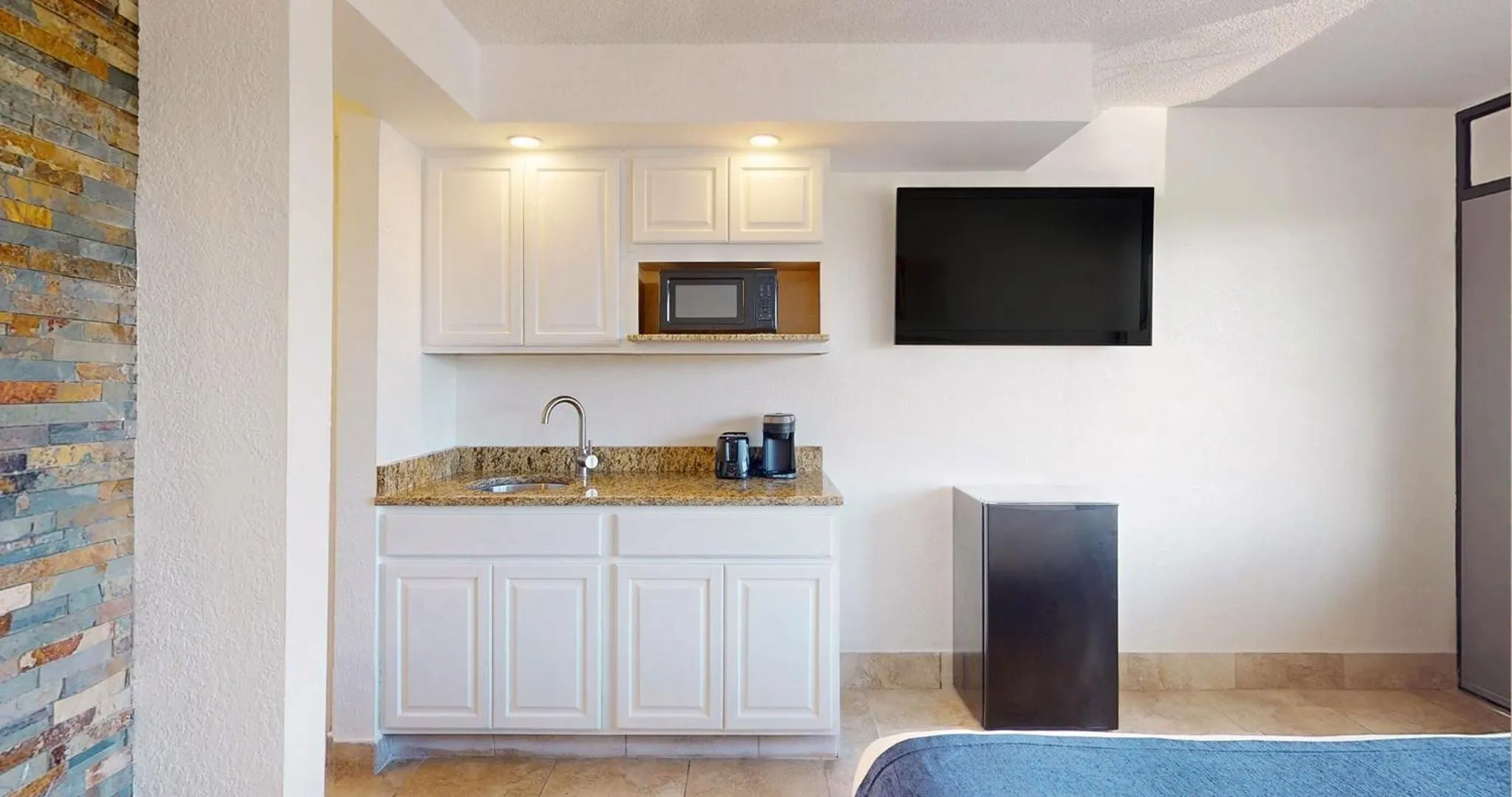 Coffee/tea facilities in Park Royal Orlando