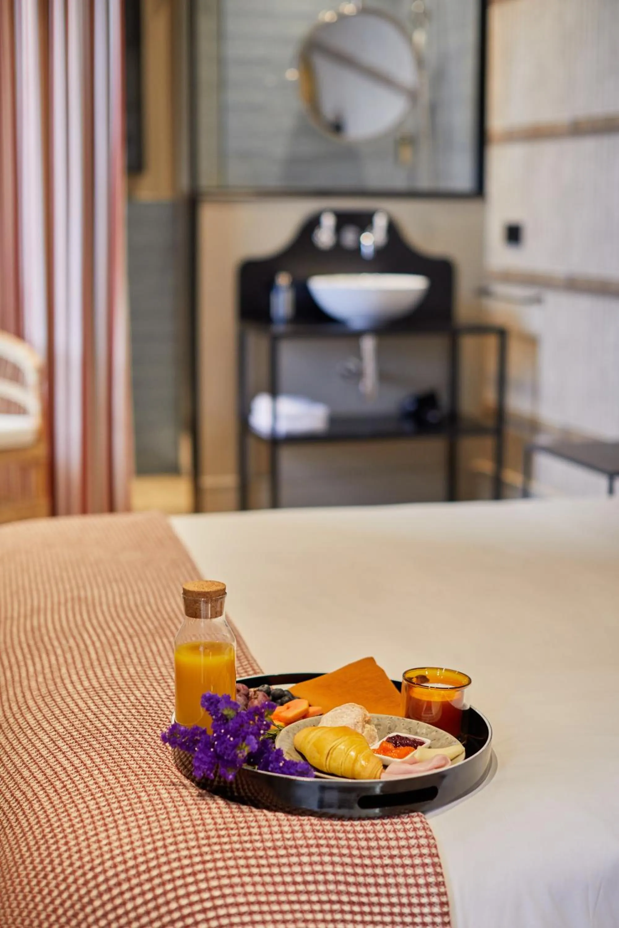 Bed in THE PINTA Boutique