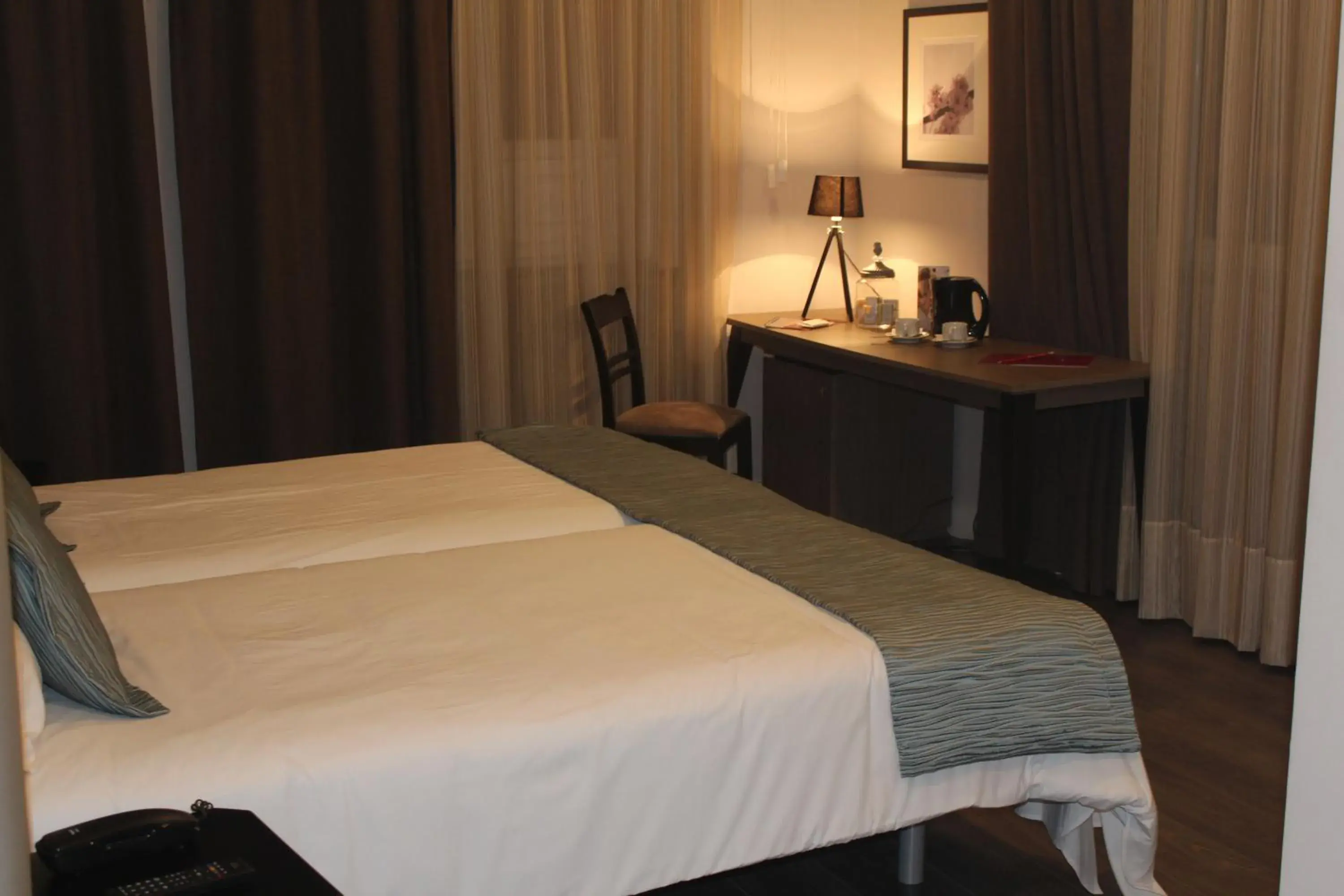 Superior Double Room with Thermal Spa Access in Hotel Bienestar Termas De Vizela Superior Double Room with Thermal Spa Access in Hotel Bienestar Termas De Vizela