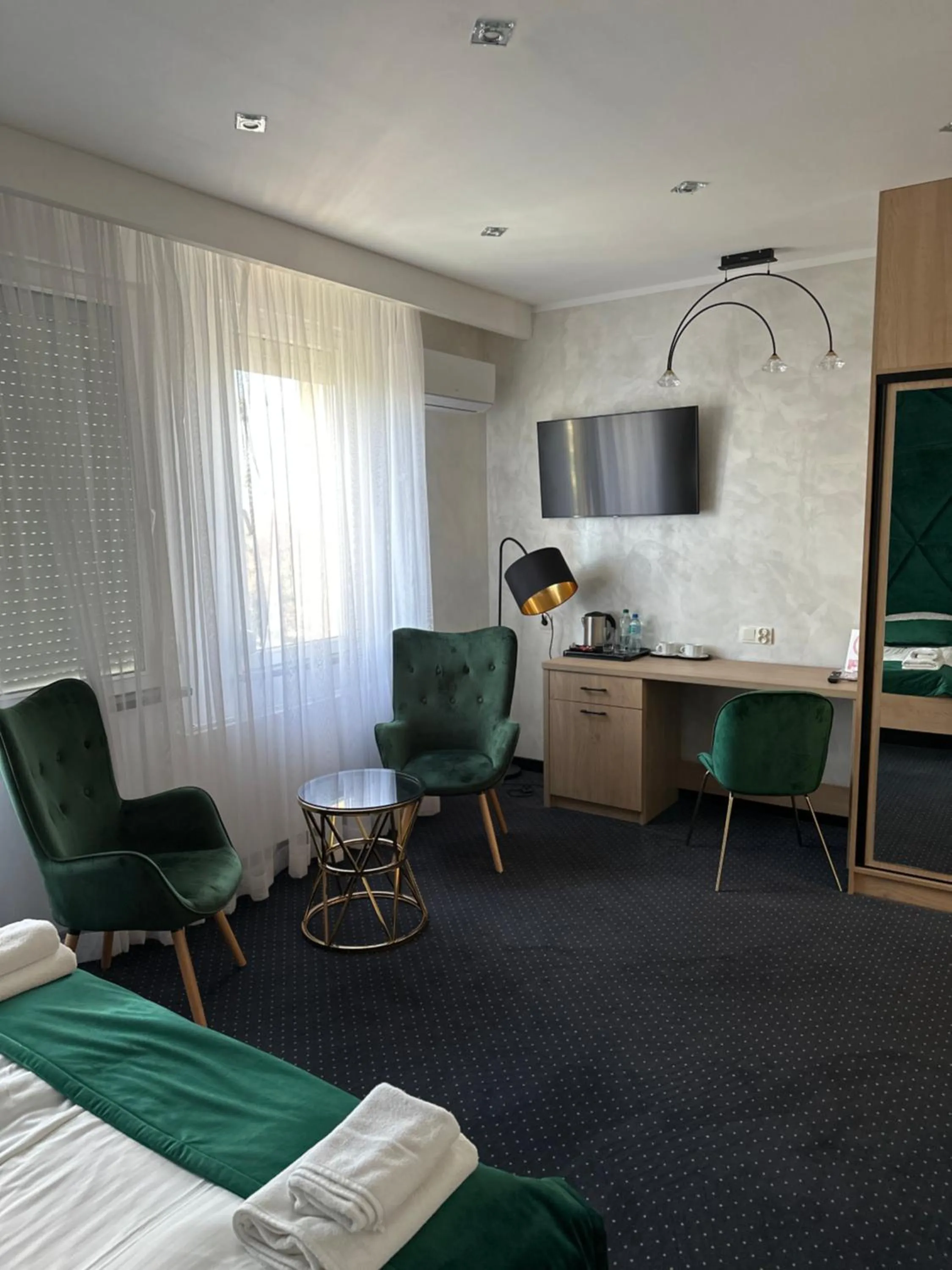 Bed in Diament i Brylant