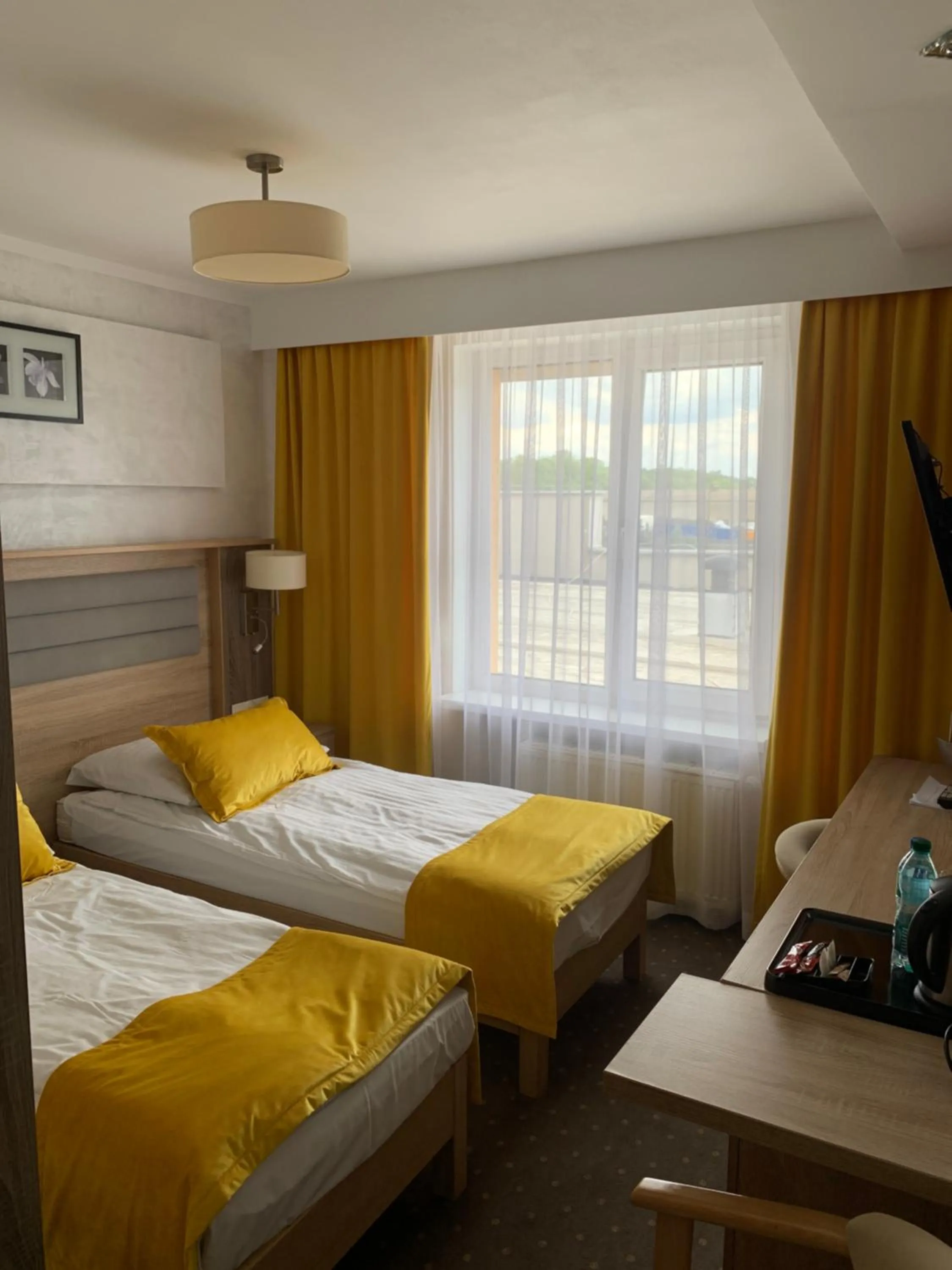 Bed in Diament i Brylant