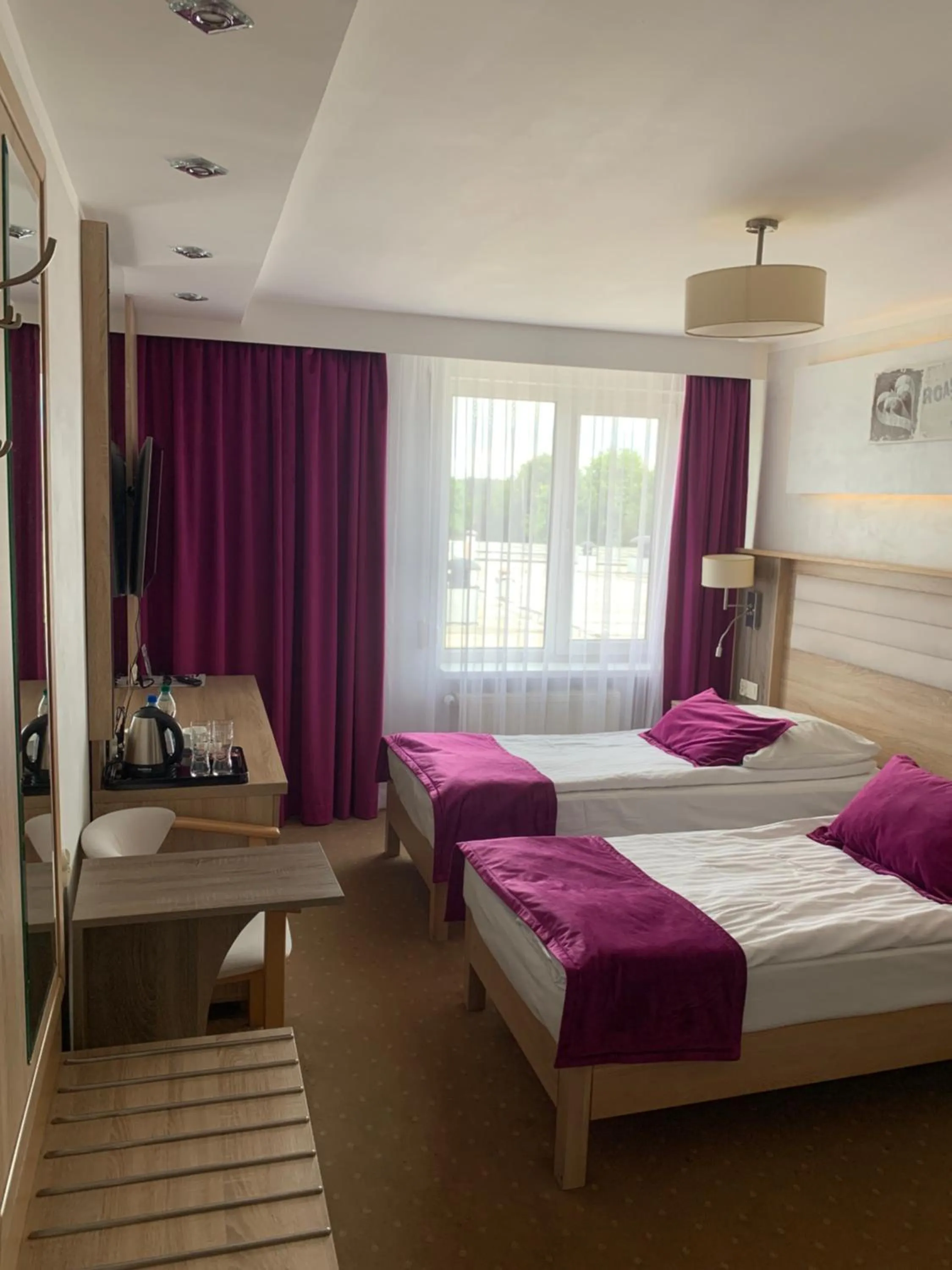 Bed in Diament i Brylant