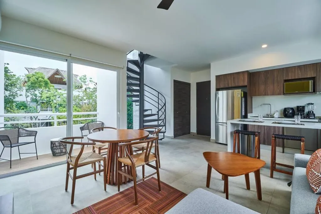 Kitchen or kitchenette in Macbeth - Rooftop with Jacuzzi & Beach Club Access