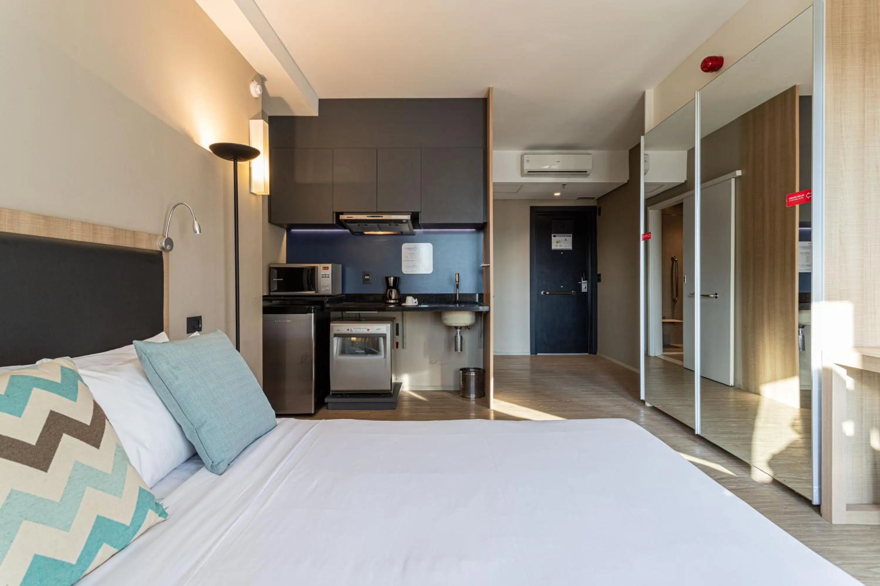 Bed in Charlie Alphaville