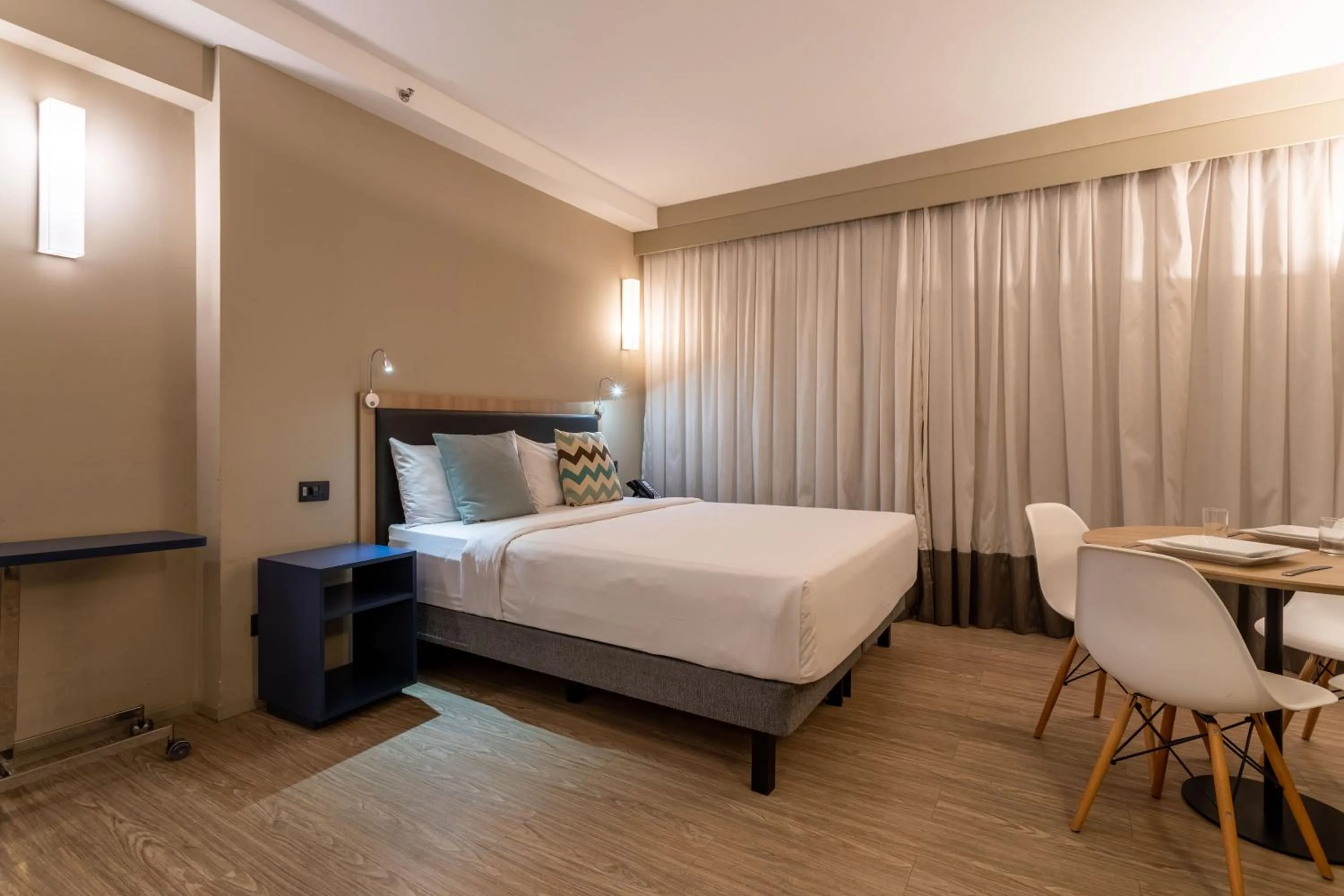 Bed in Charlie Alphaville