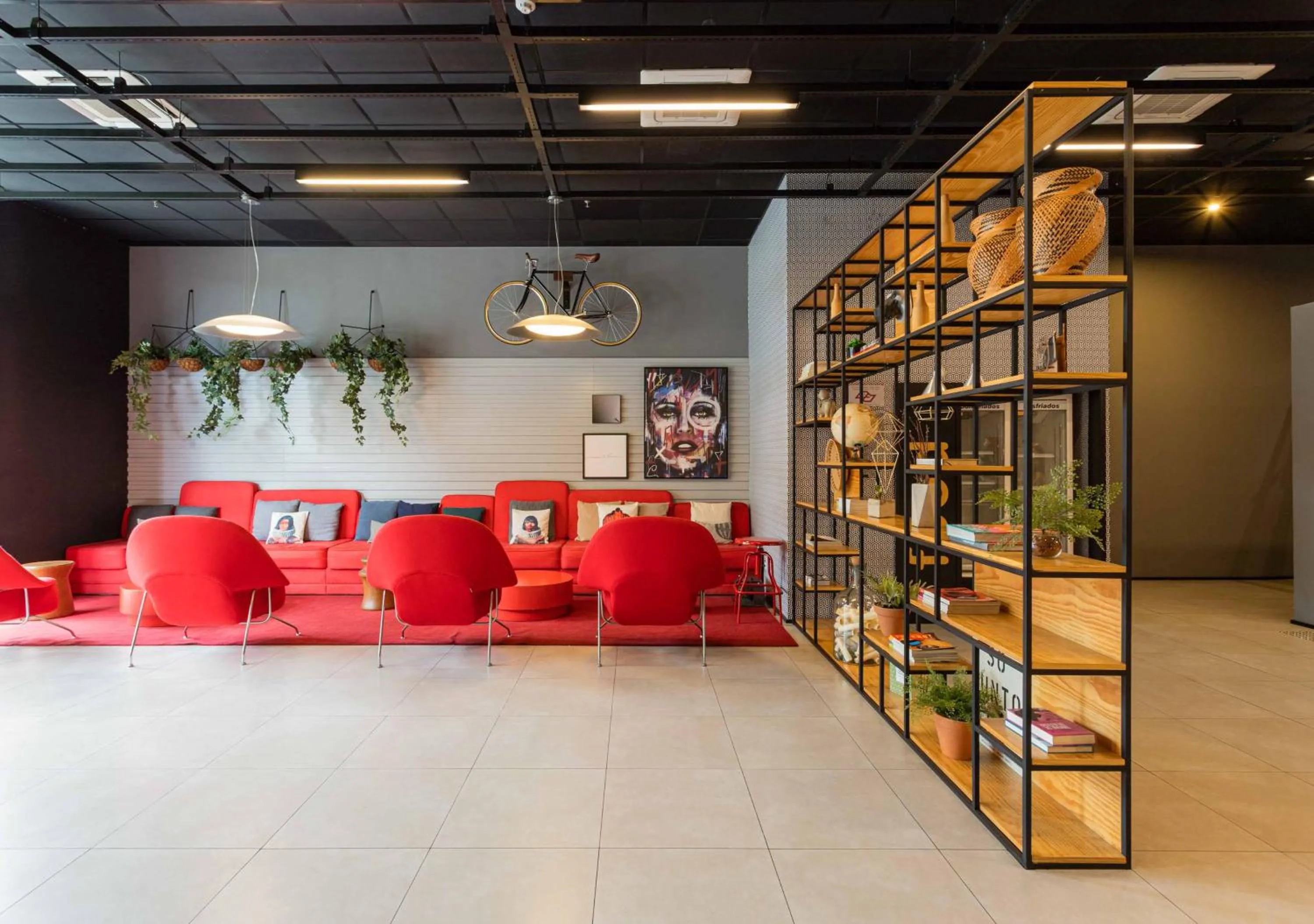 Lobby or reception in Charlie Alphaville