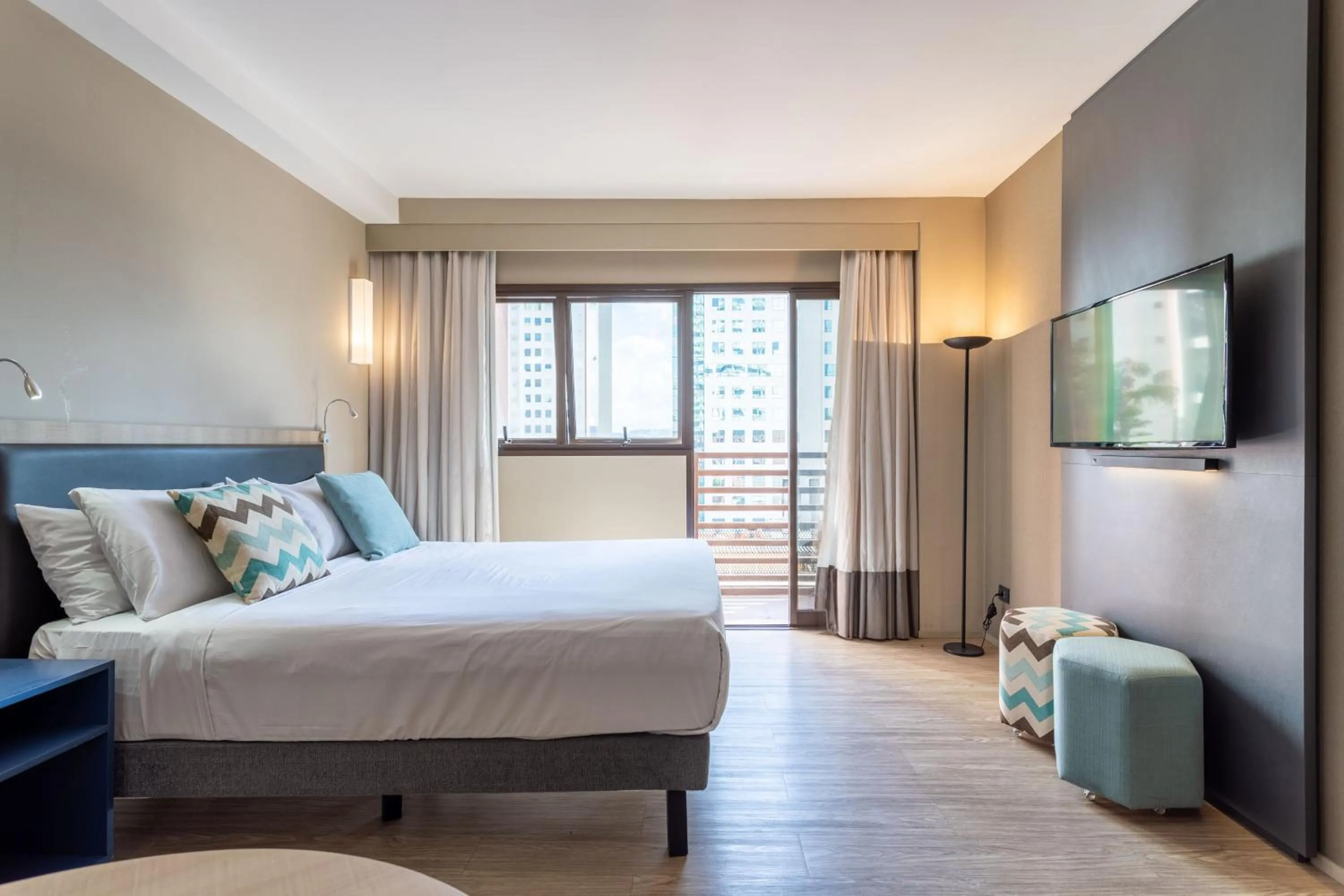 Bed in Charlie Alphaville