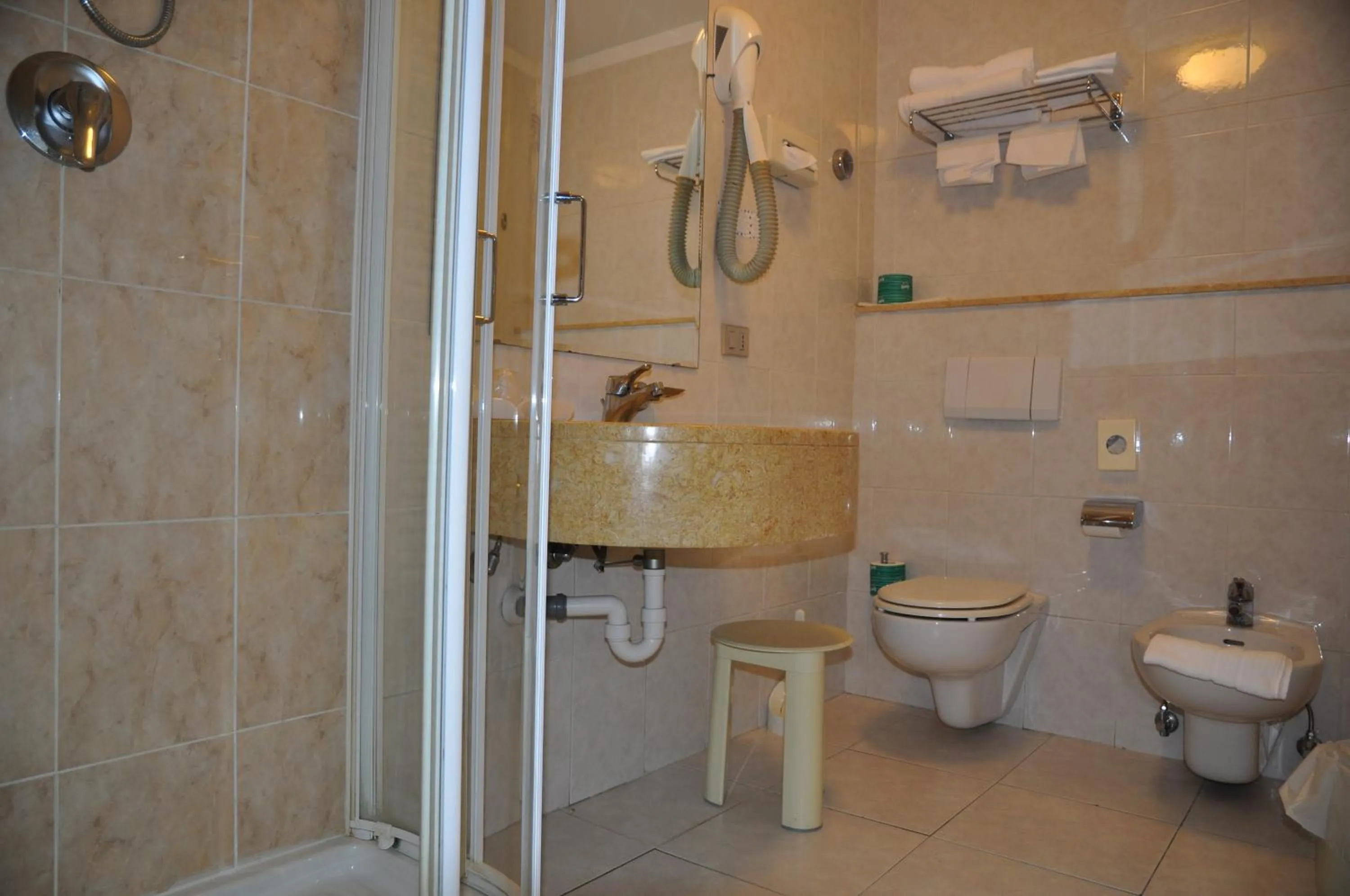 Bathroom in Hotel Piccolo Lido