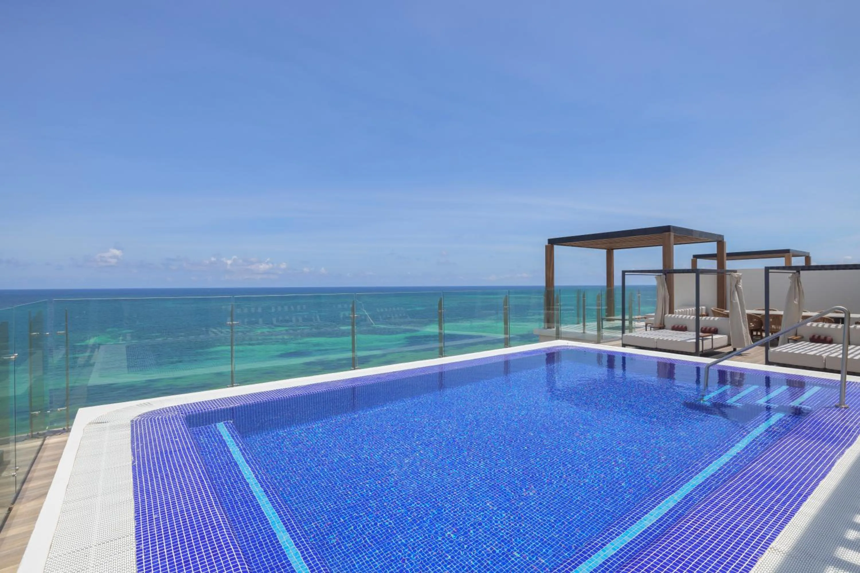 Balcony/Terrace in Royalton Splash Riviera Cancun, An Autograph Collection All-Inclusive Resort