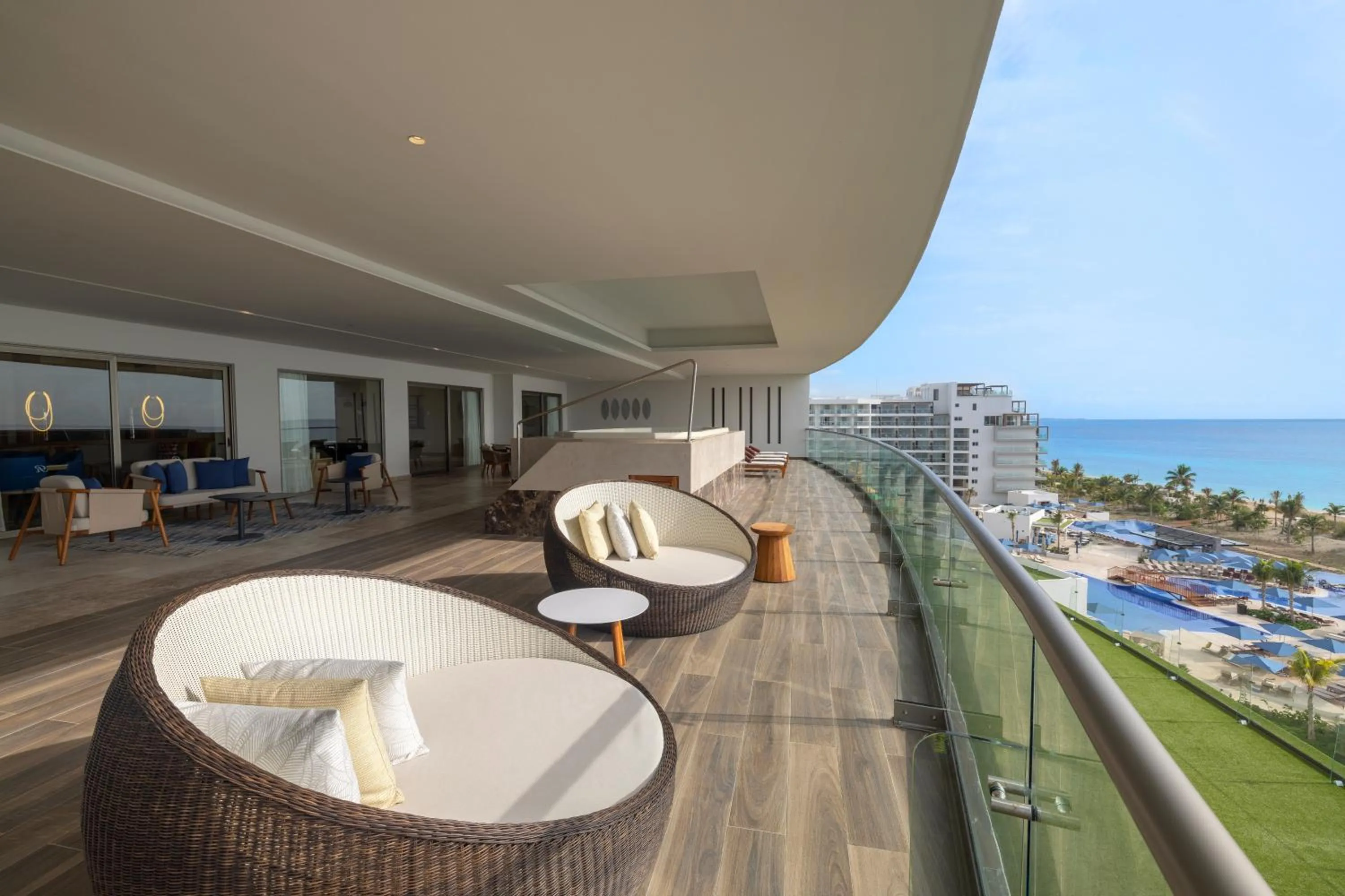 Balcony/Terrace in Royalton Splash Riviera Cancun, An Autograph Collection All-Inclusive Resort
