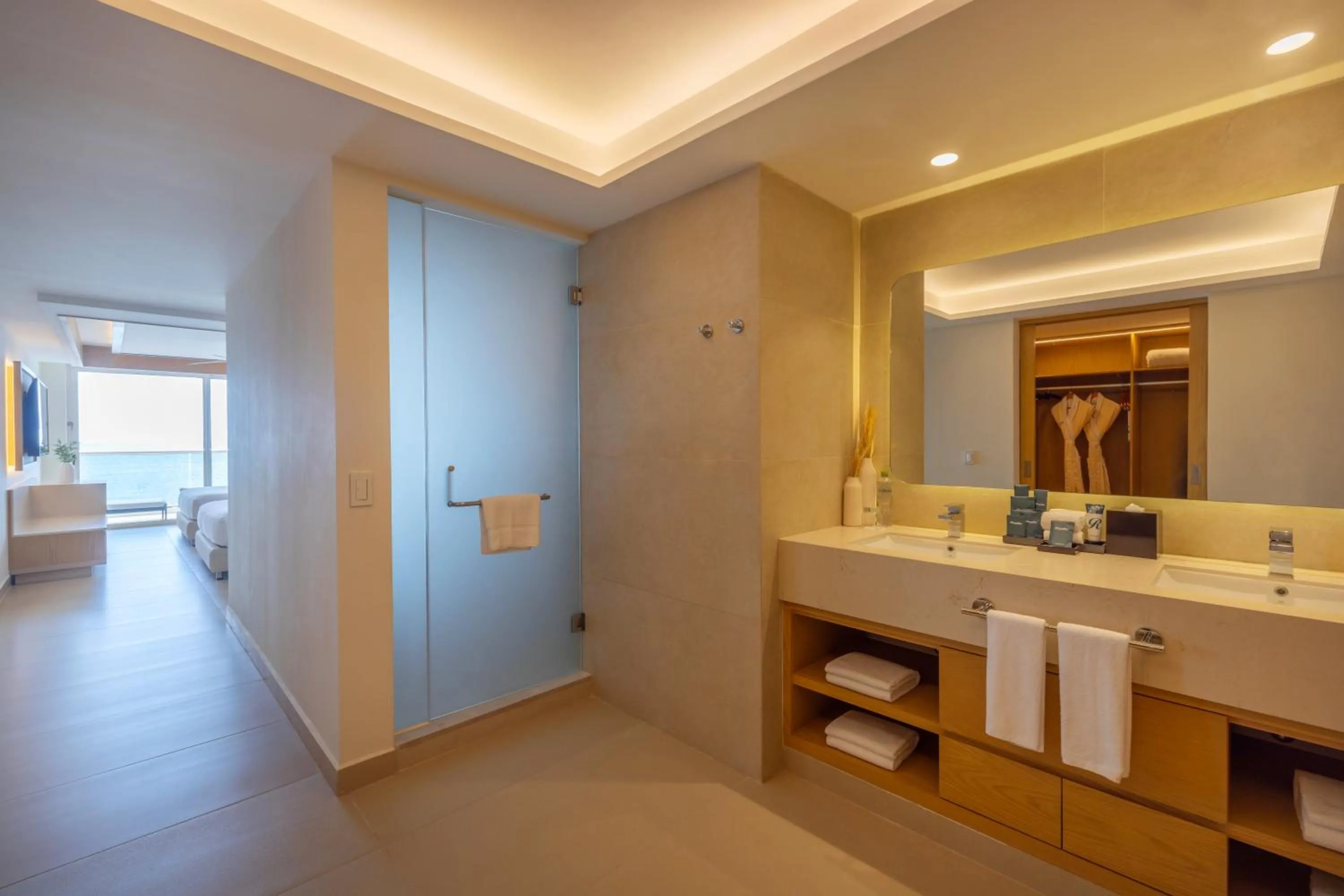 Bathroom in Royalton Splash Riviera Cancun, An Autograph Collection All-Inclusive Resort
