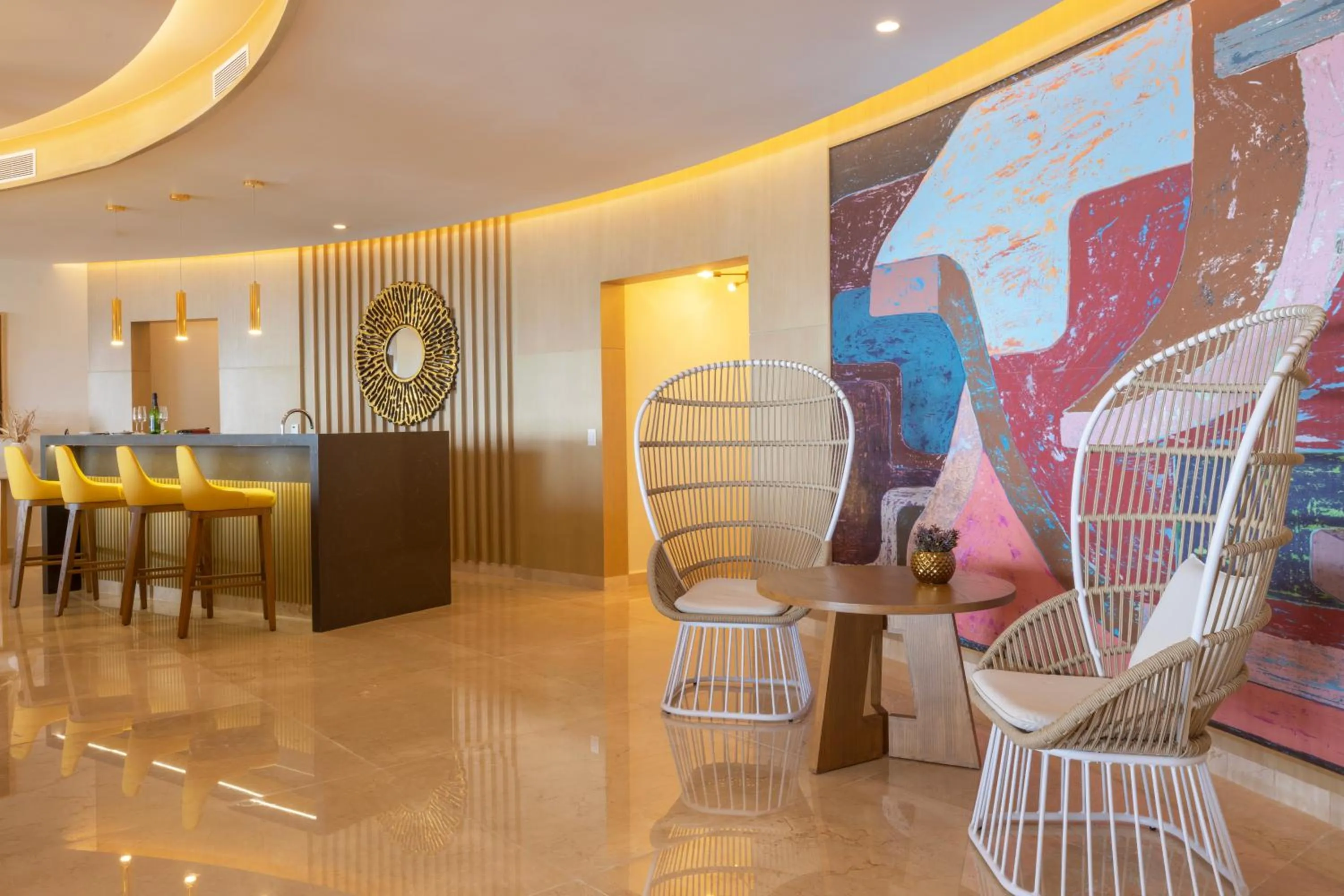 Living room in Royalton Splash Riviera Cancun, An Autograph Collection All-Inclusive Resort