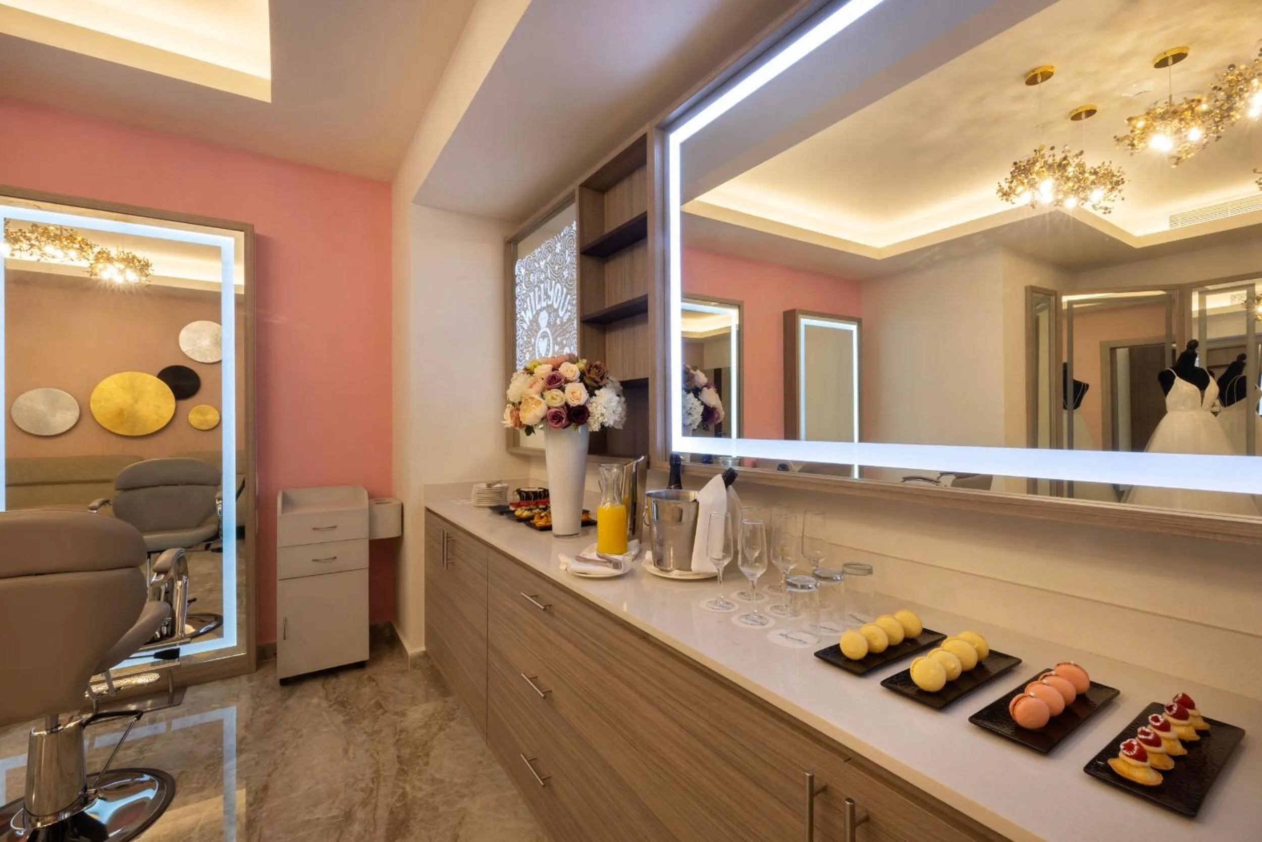 Spa and wellness centre/facilities in Royalton Splash Riviera Cancun, An Autograph Collection All-Inclusive Resort