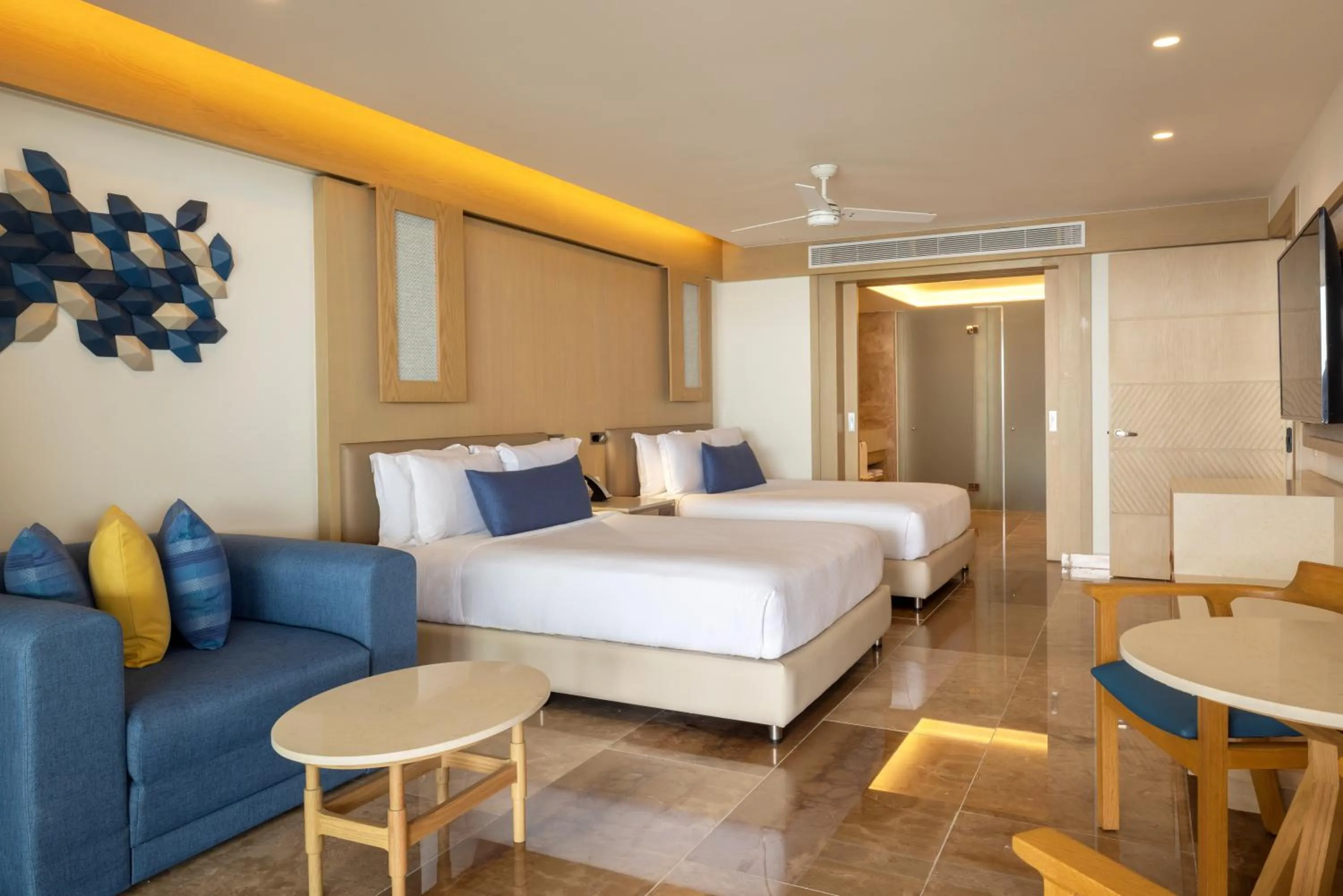 Bedroom, Bed in Royalton Splash Riviera Cancun, An Autograph Collection All-Inclusive Resort