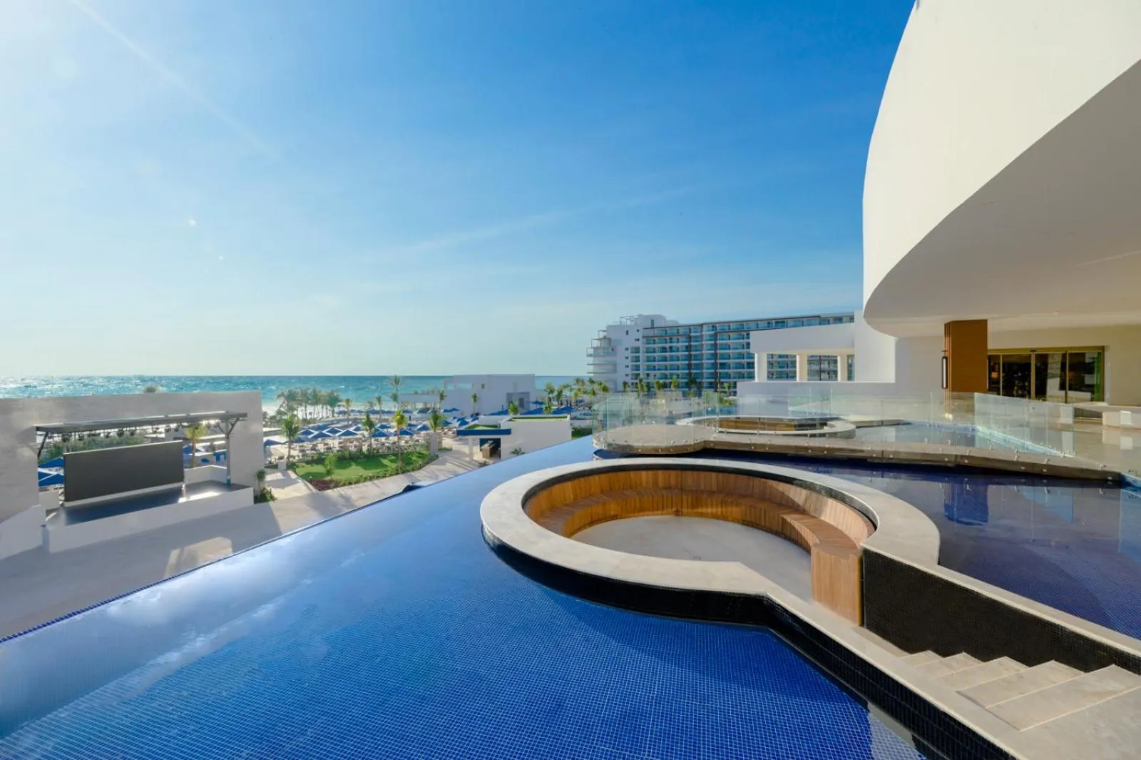 Pool view in Royalton Splash Riviera Cancun, An Autograph Collection All-Inclusive Resort