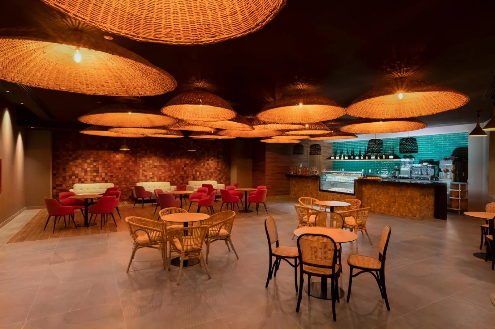 Restaurant/places to eat in Royalton Splash Riviera Cancun, An Autograph Collection All-Inclusive Resort