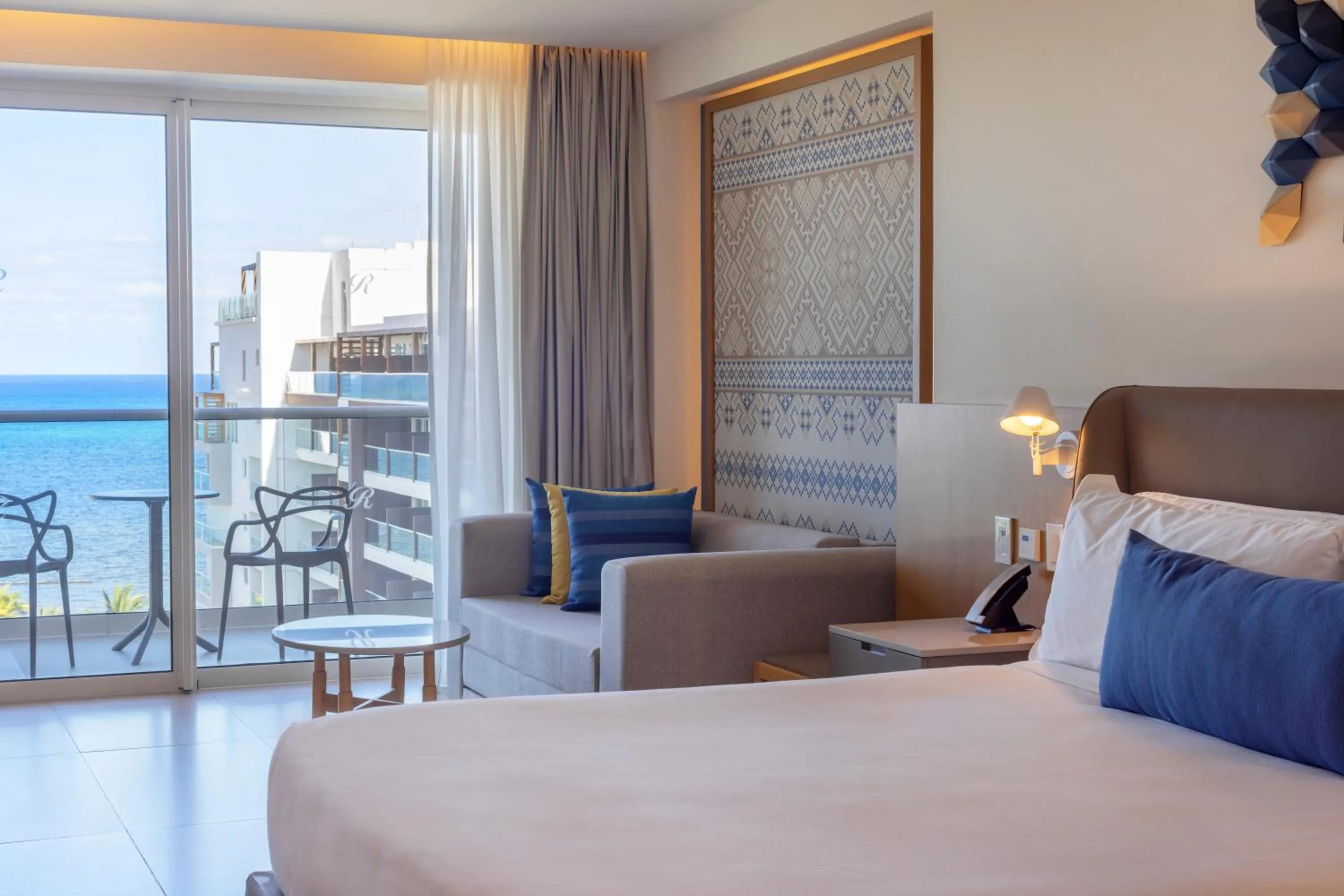 Photo of the whole room, Bed in Royalton Splash Riviera Cancun, An Autograph Collection All-Inclusive Resort