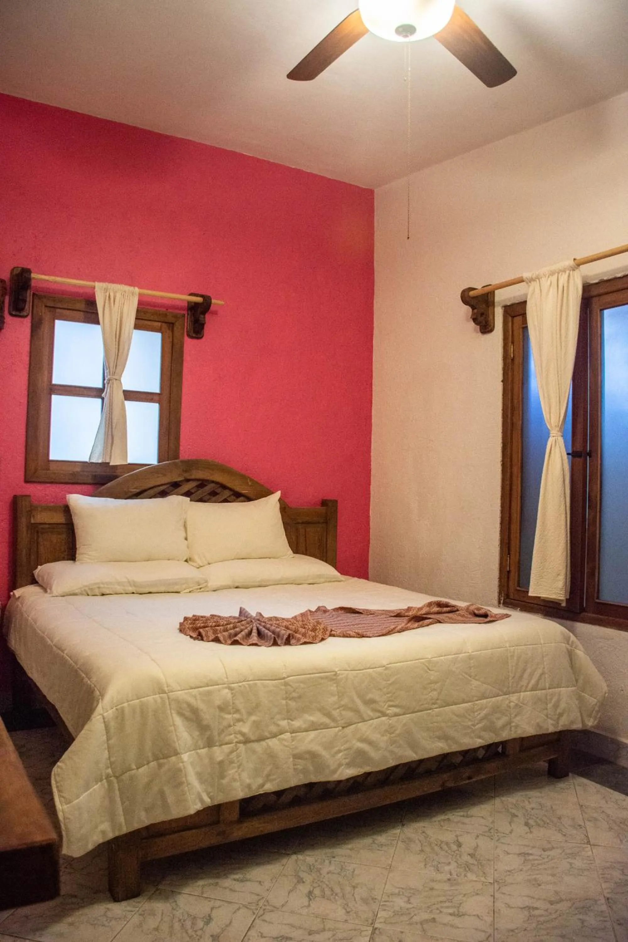 Bed in Hotel Real del Carmen - Ideal para familias y parejas