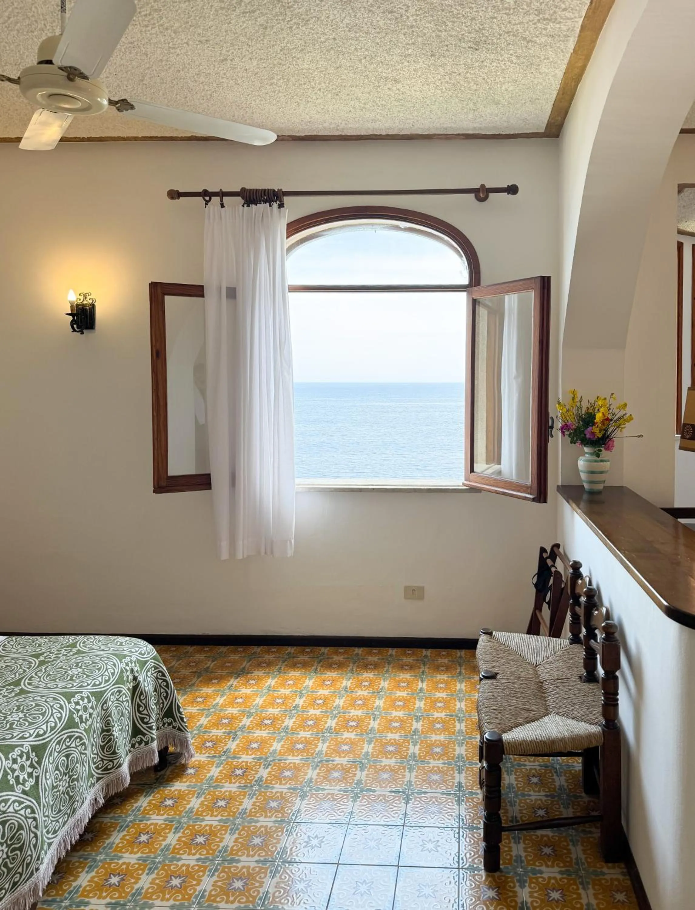 Bed in Hotel Carasco