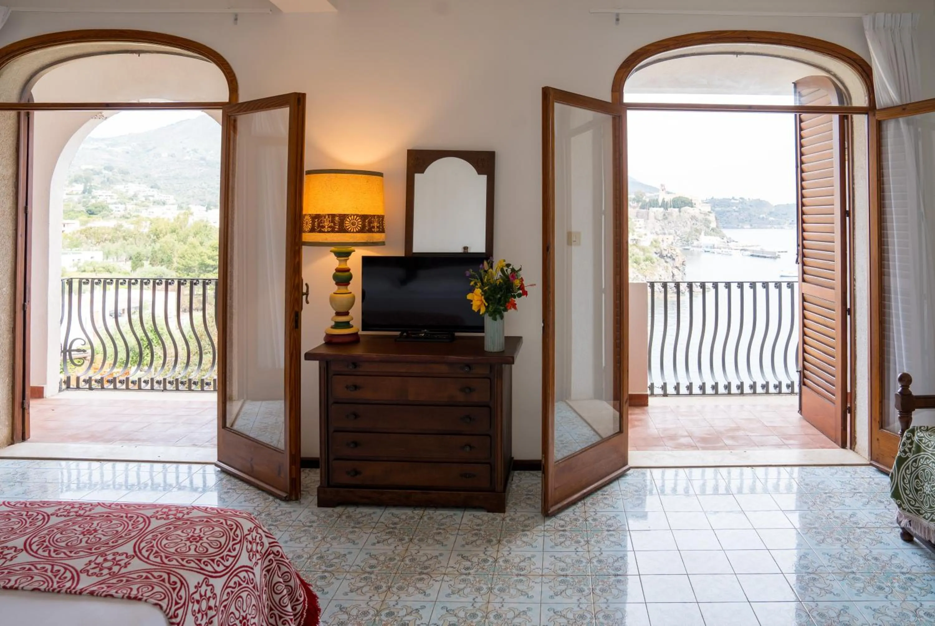 Photo of the whole room in Hotel Carasco