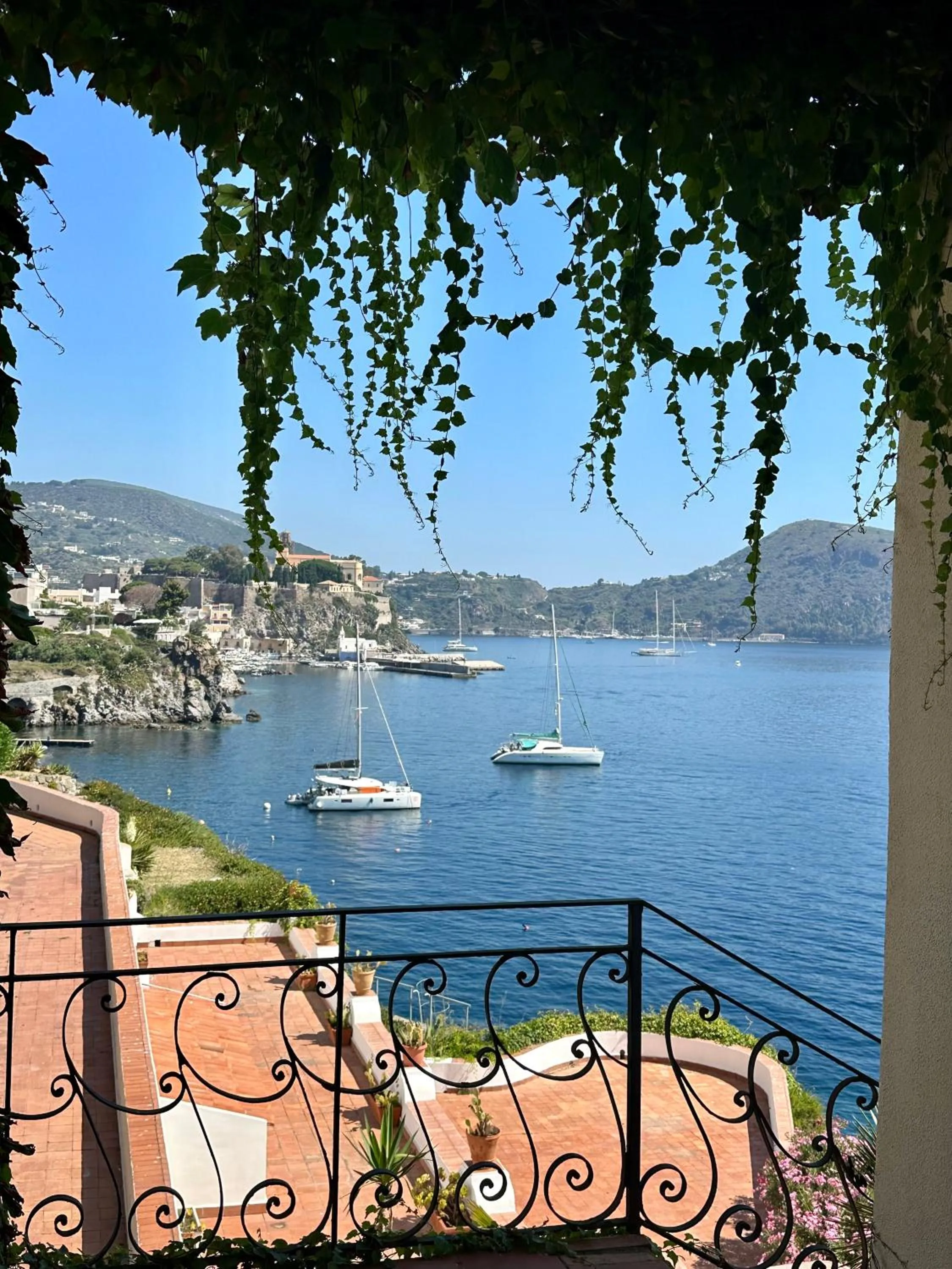 Day in Hotel Carasco