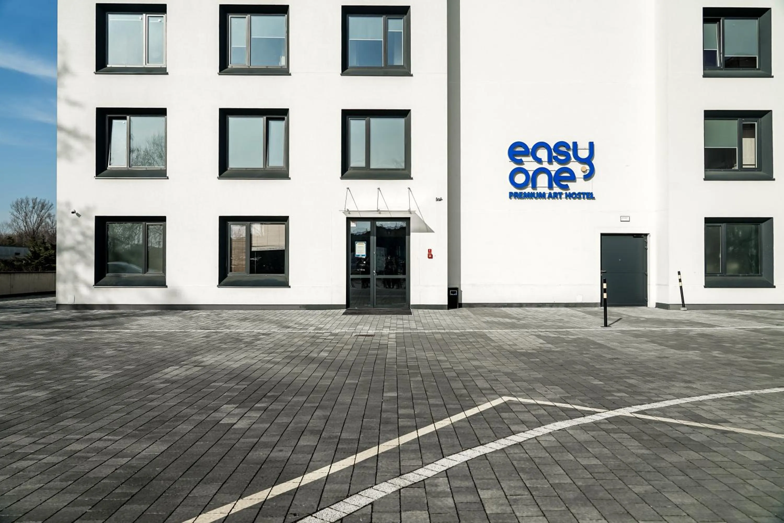 Property building in Easy One Premium Art