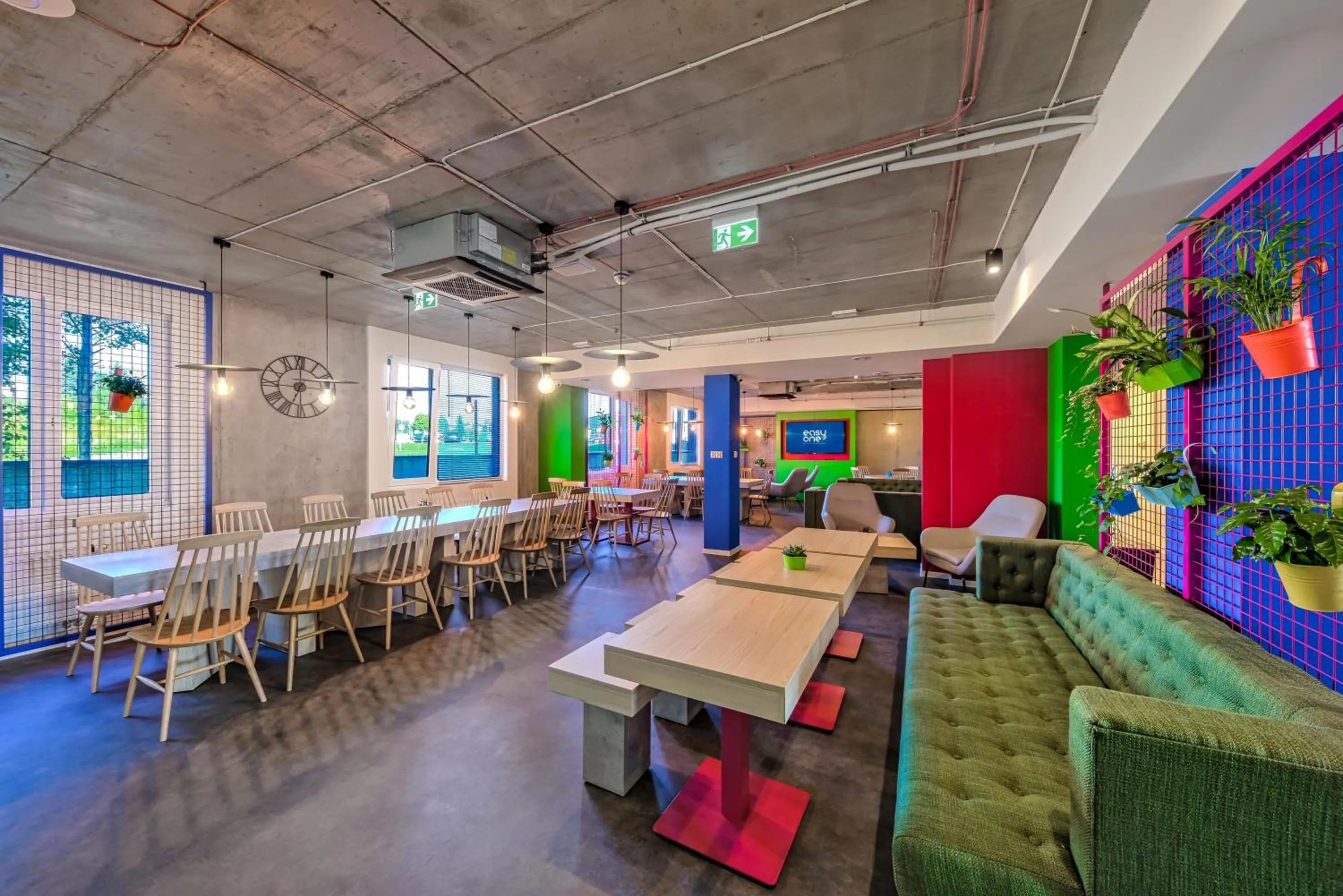 Communal lounge/ TV room in Easy One Premium Art