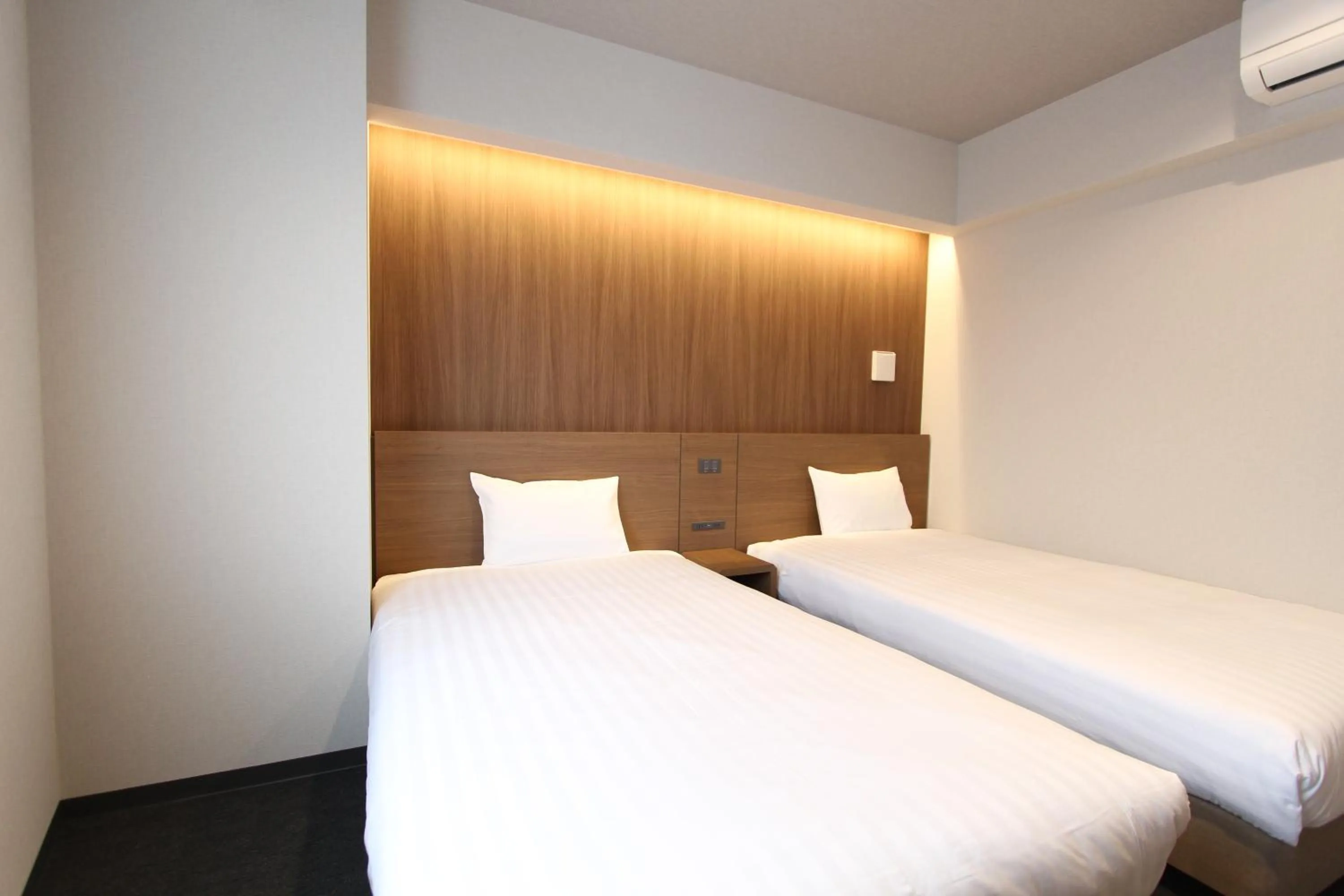 Photo of the whole room, Bed in KOKO HOTEL Residence Asakusa Tawaramachi