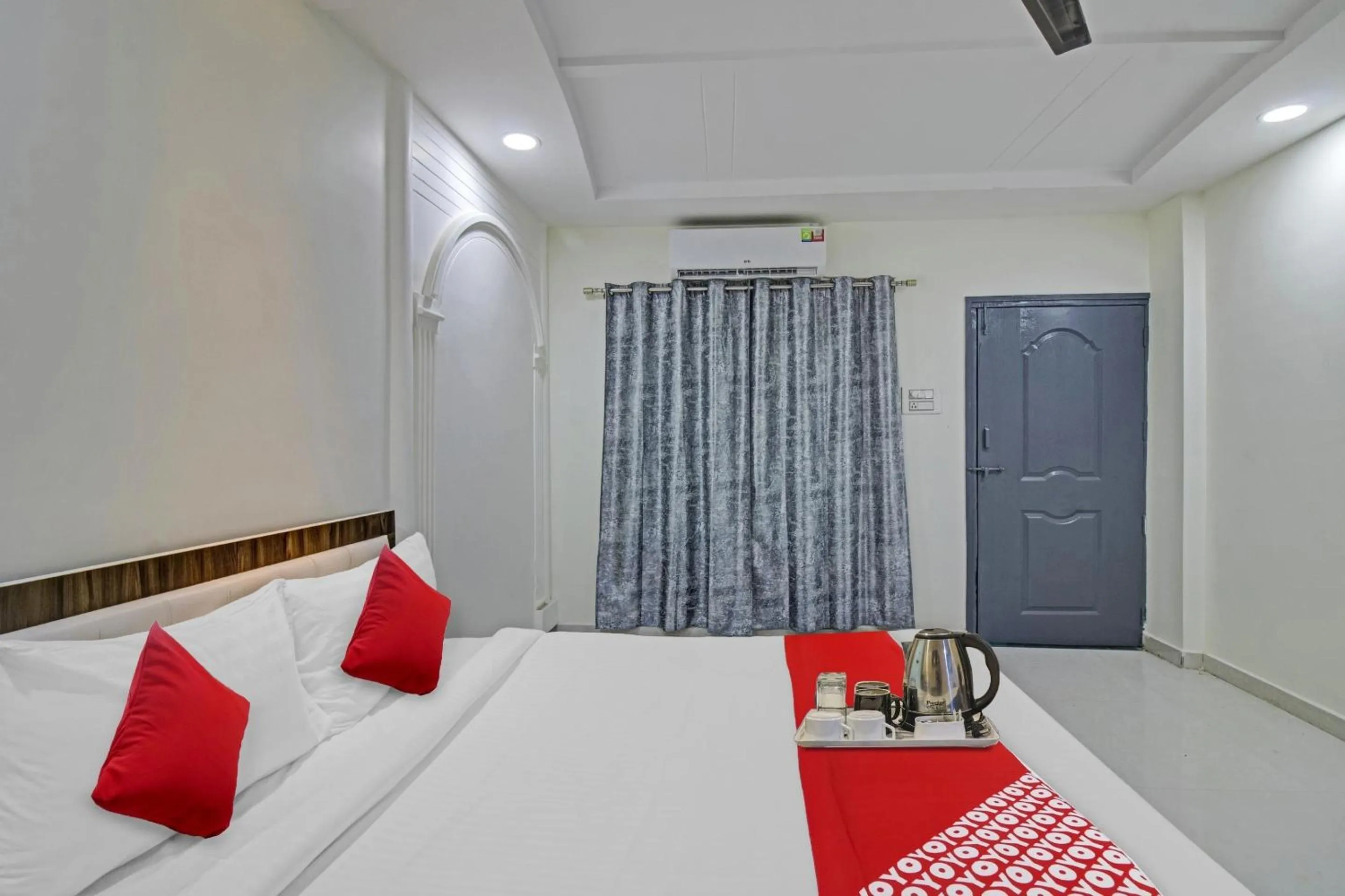 Bedroom, Bed in Hotel O Pritesh Grand