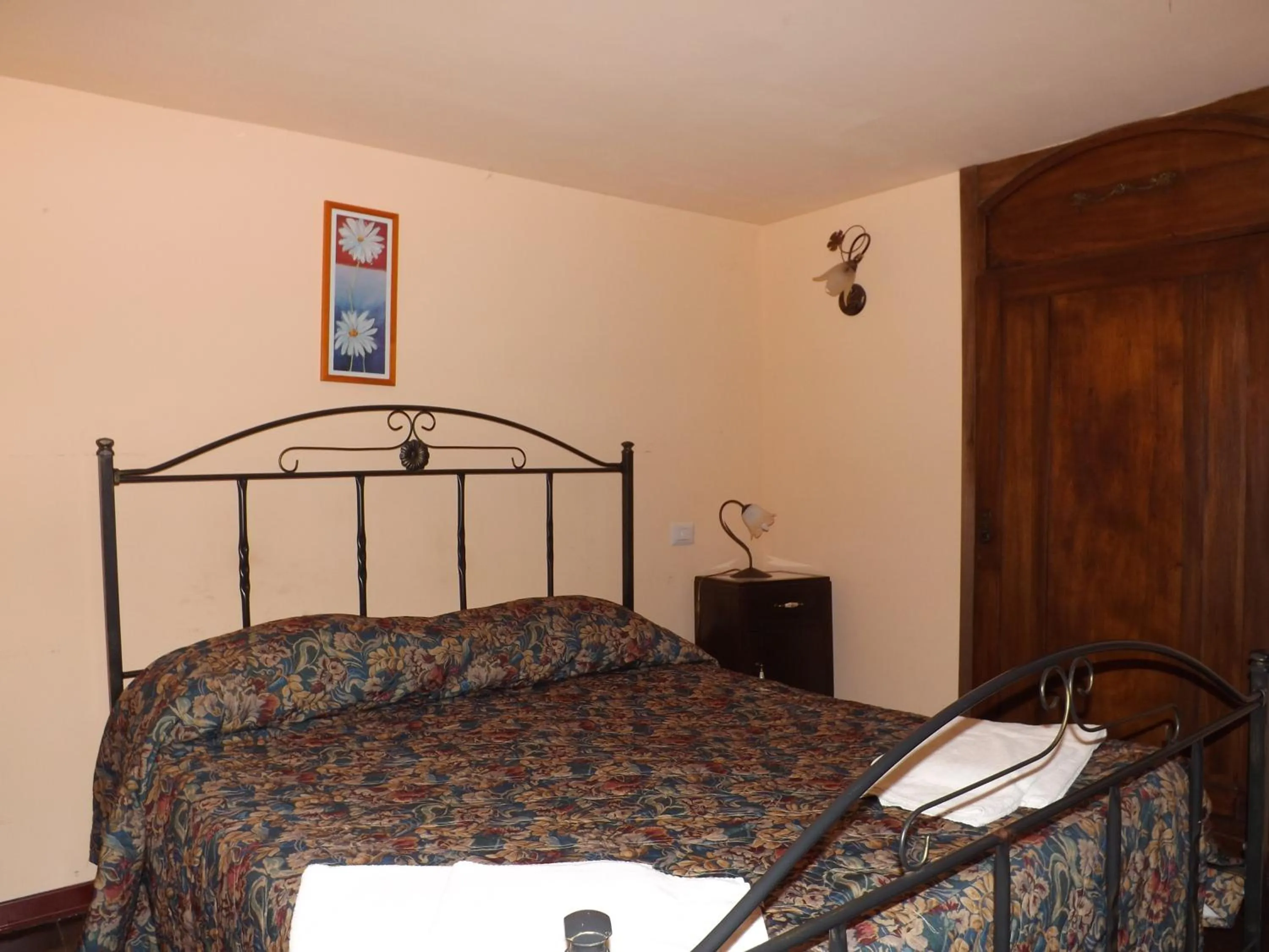Bed in Albergo Diffuso Borgo Santa Caterina "Vintage"