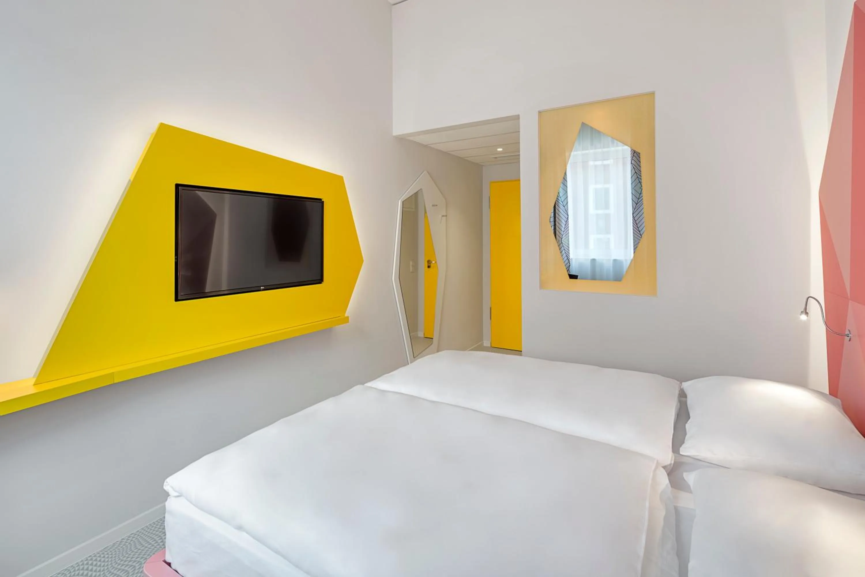 TV and multimedia, Bed in Prize by Radisson, Münster City