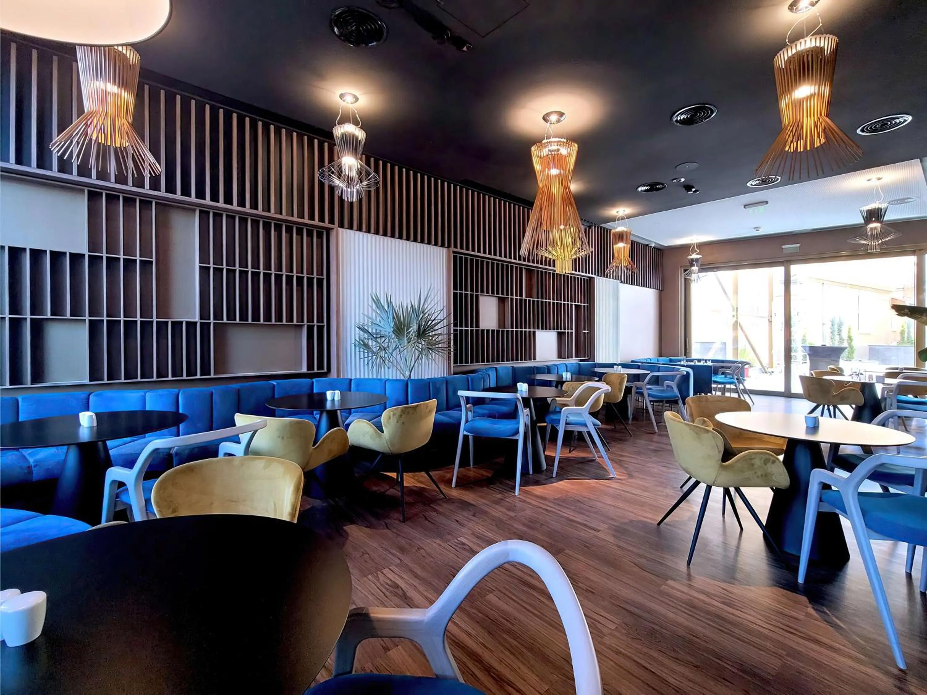 Restaurant/places to eat in Radisson Blu Aurum Hotel, Brasov