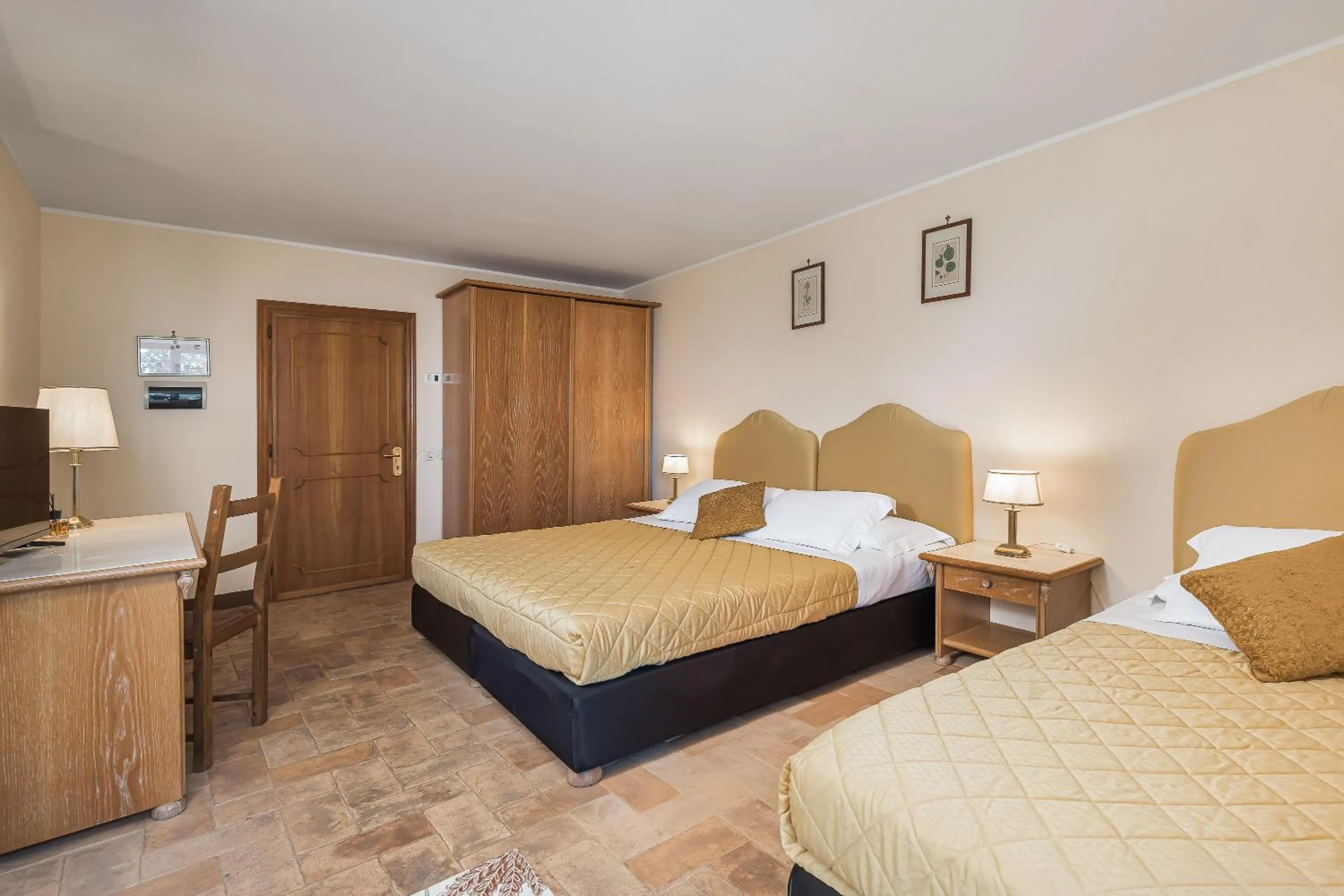 Bed in Relais La Fattoria