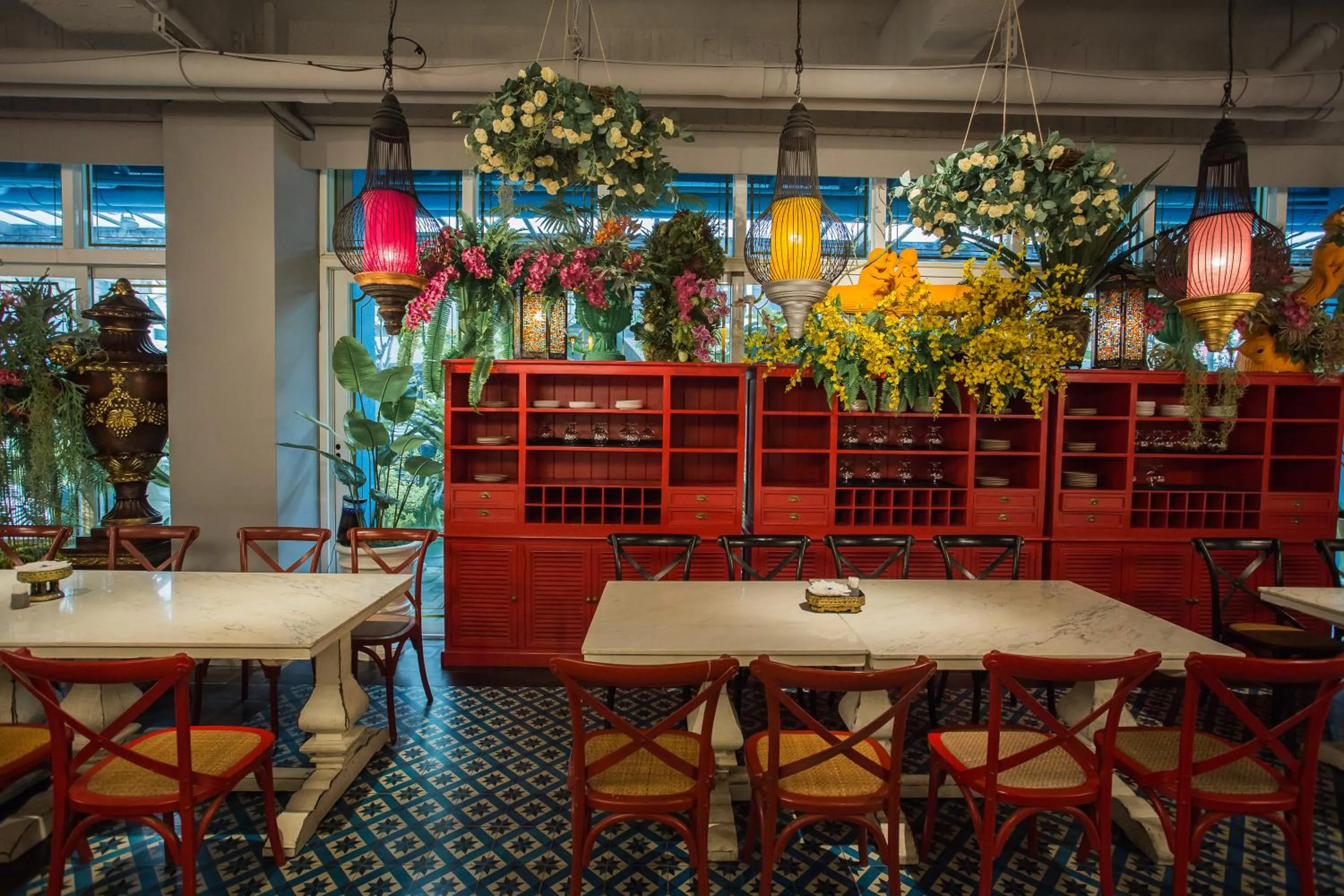 Restaurant/places to eat in Anna King Hotel