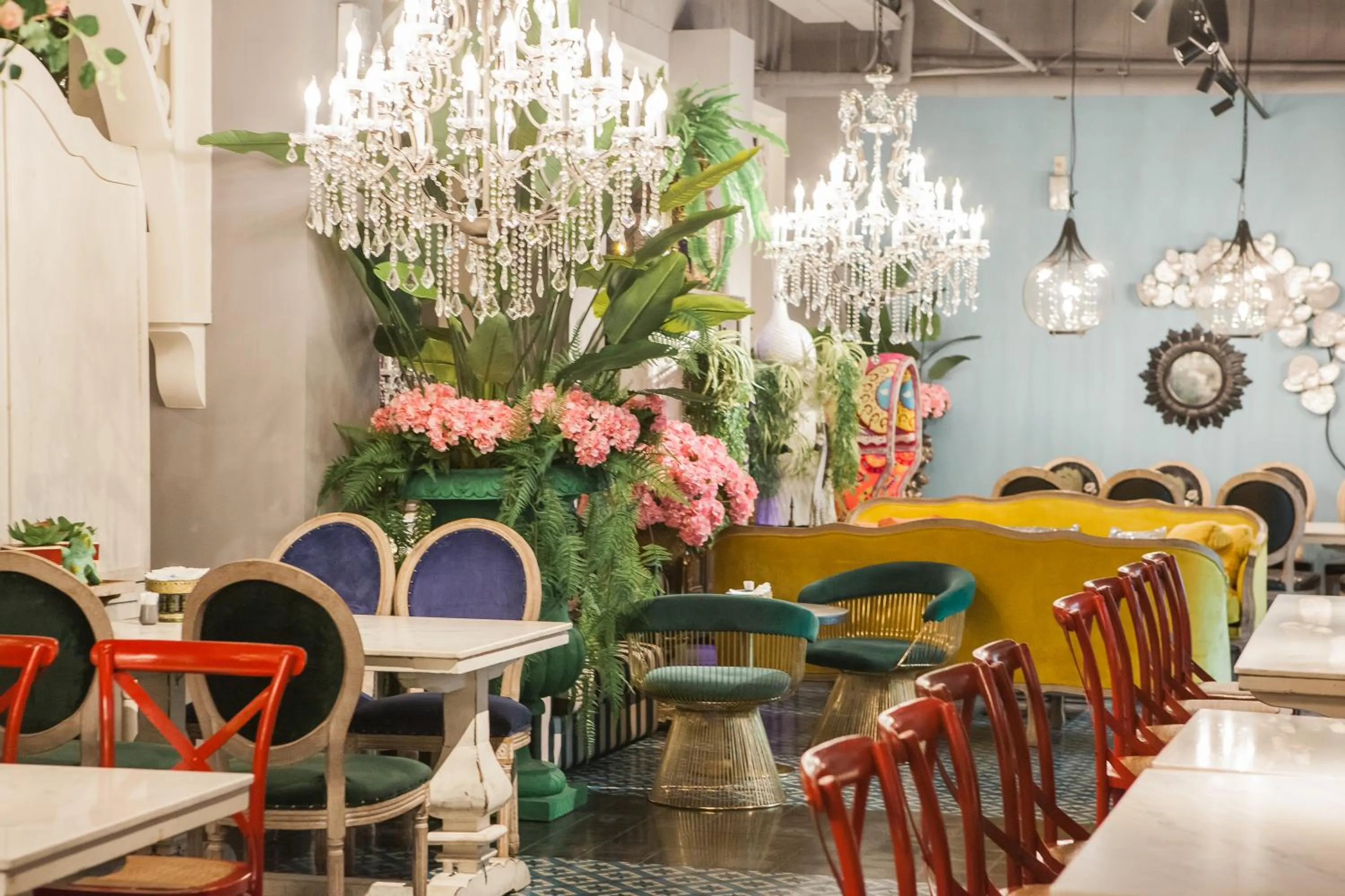 Restaurant/places to eat in Anna King Hotel