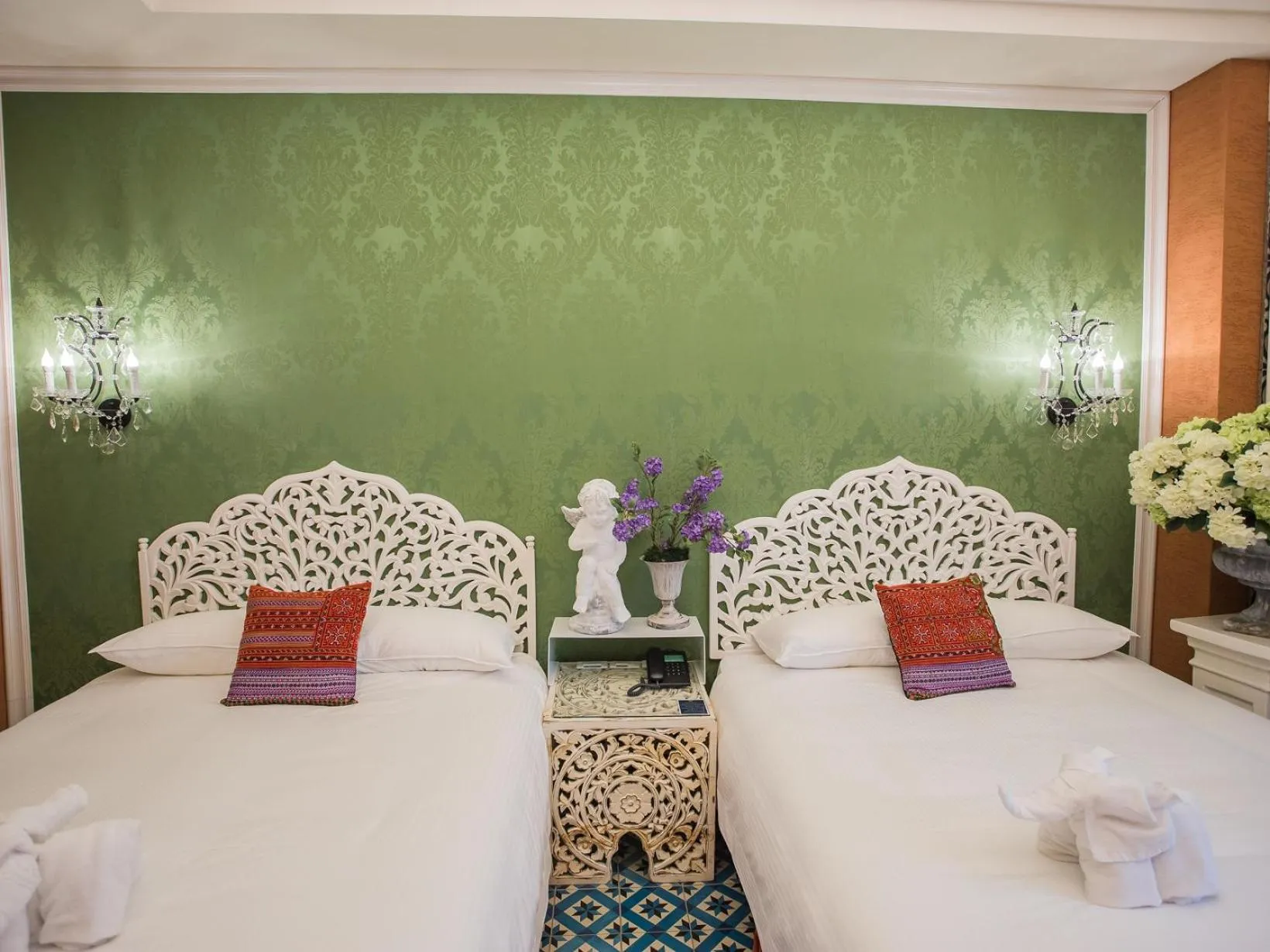 Bed in Anna King Hotel