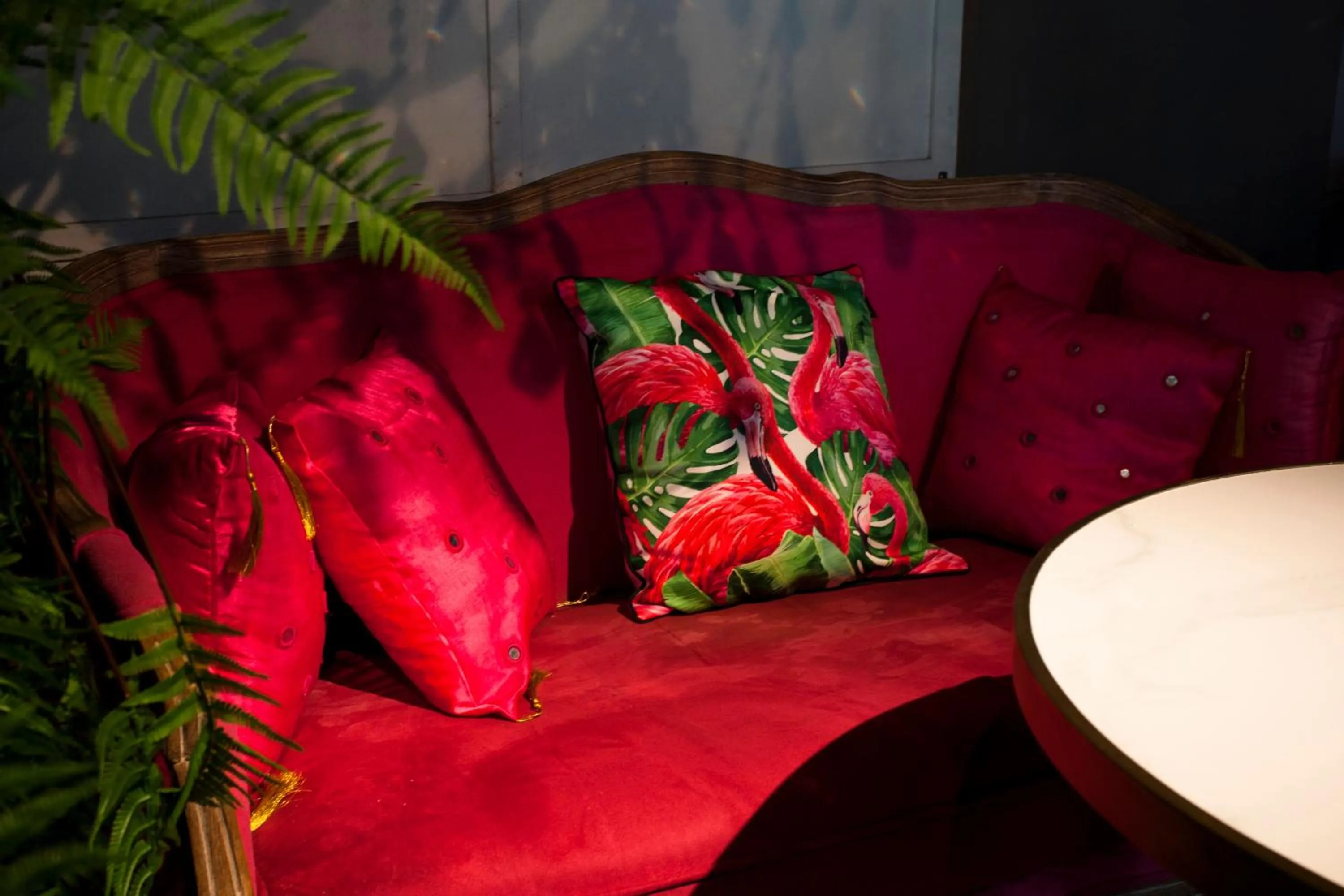 Restaurant/places to eat in Anna King Hotel