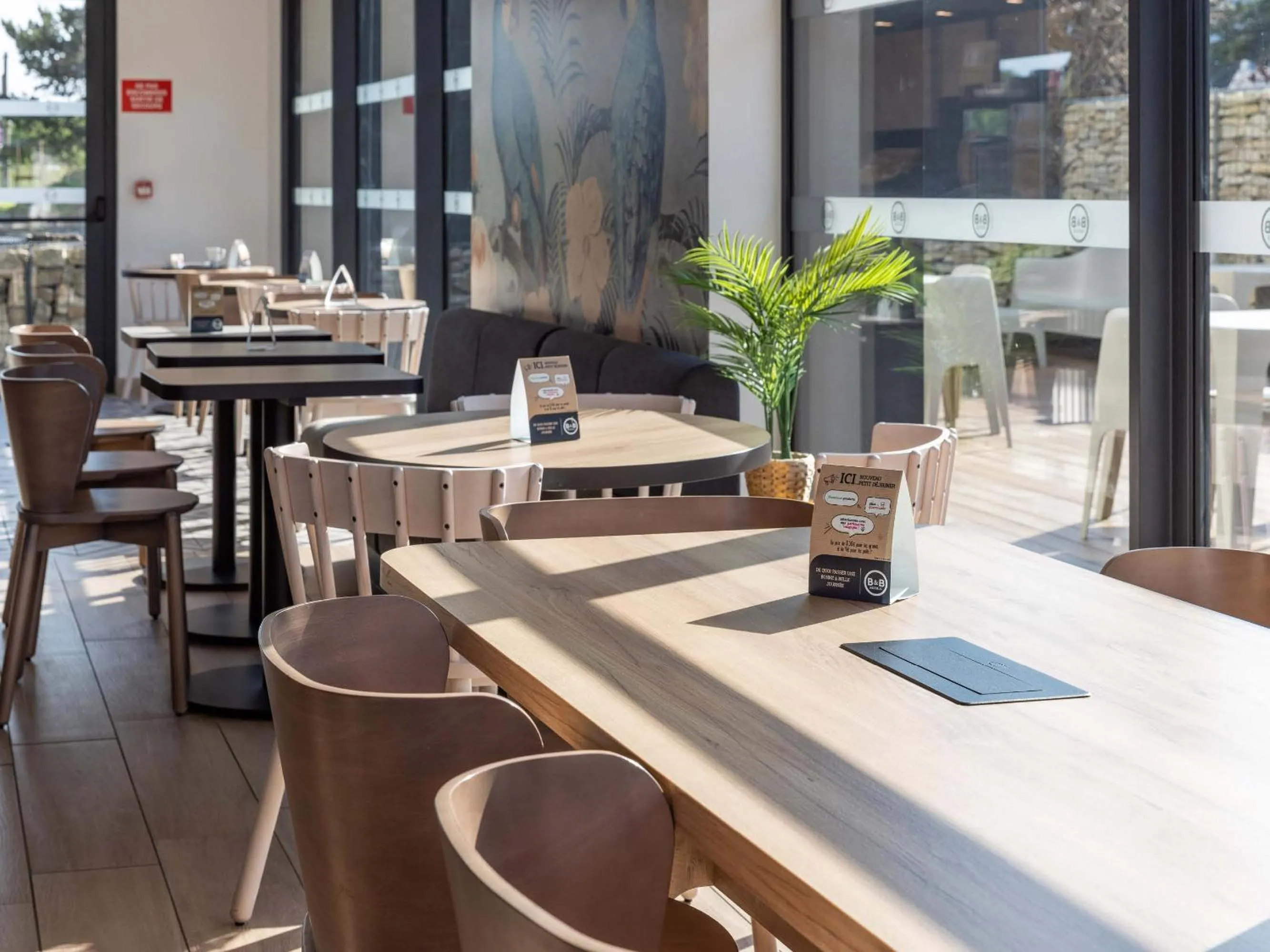 Breakfast in B&B HOTEL Rennes Parc Expo Aéroport