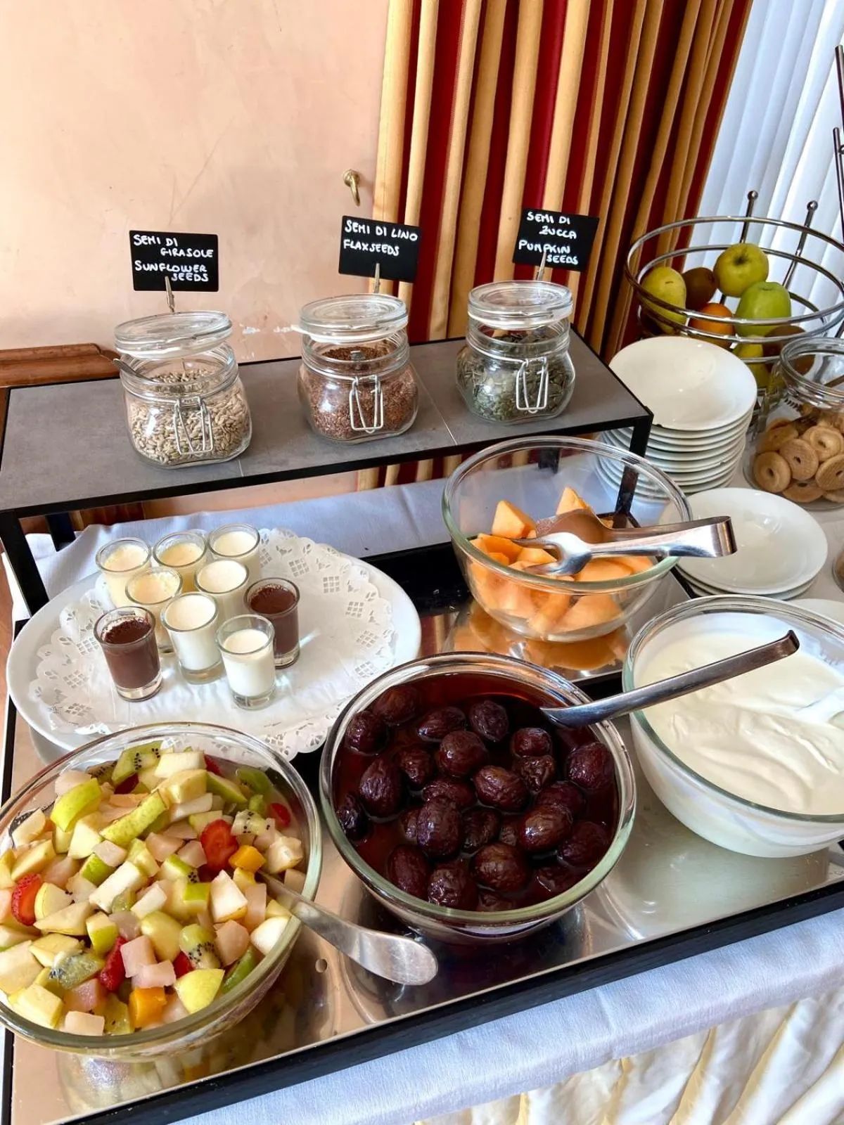 Buffet breakfast in Hotel Olivo