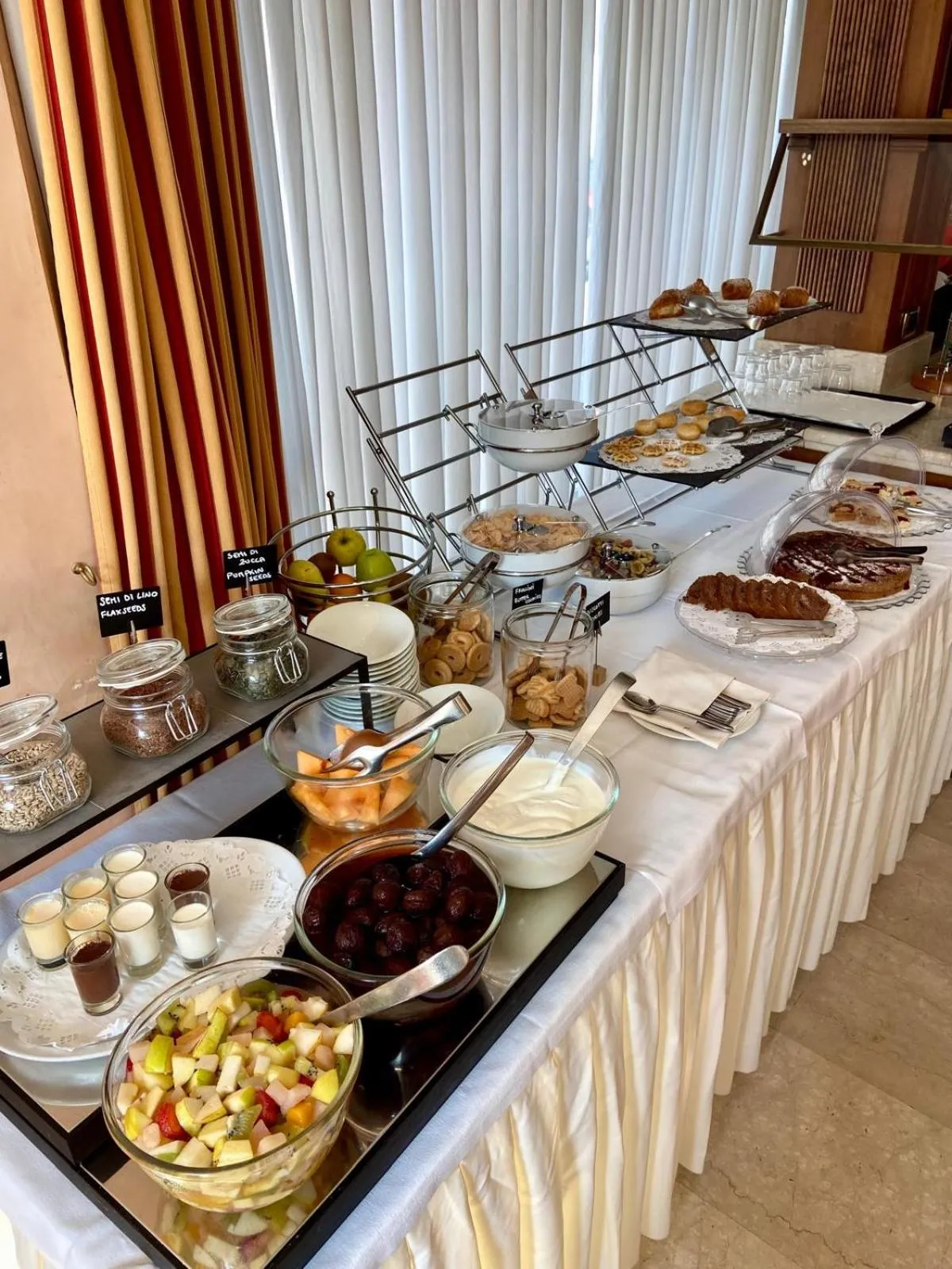 Buffet breakfast in Hotel Olivo