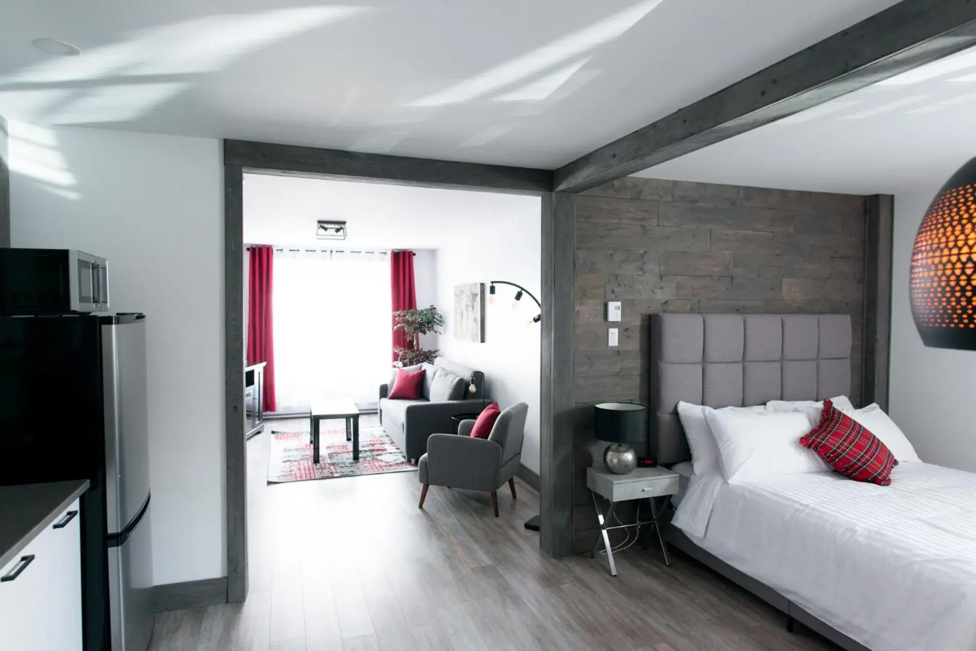 Le Court-Toit Le Court-Toit