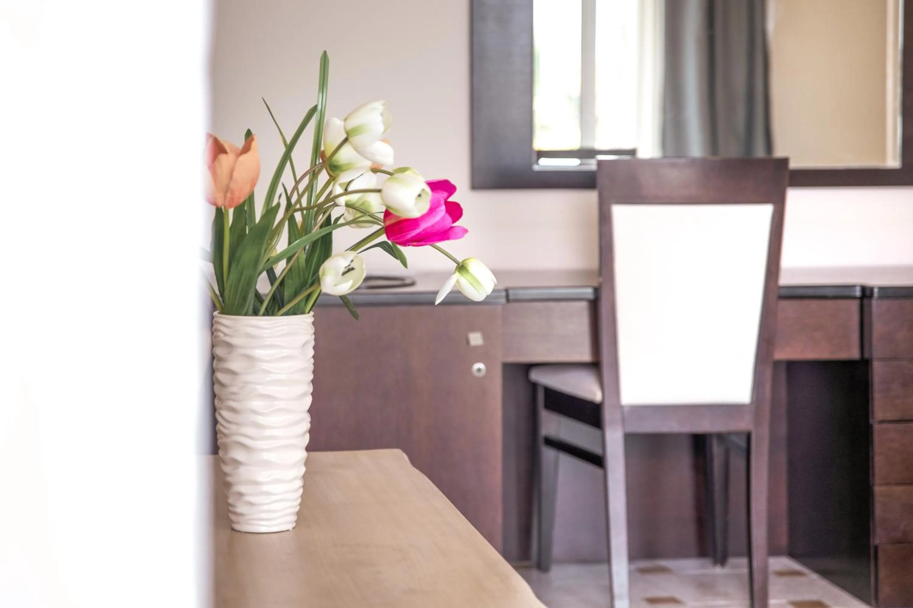 Dining area in Tresor Sousouras